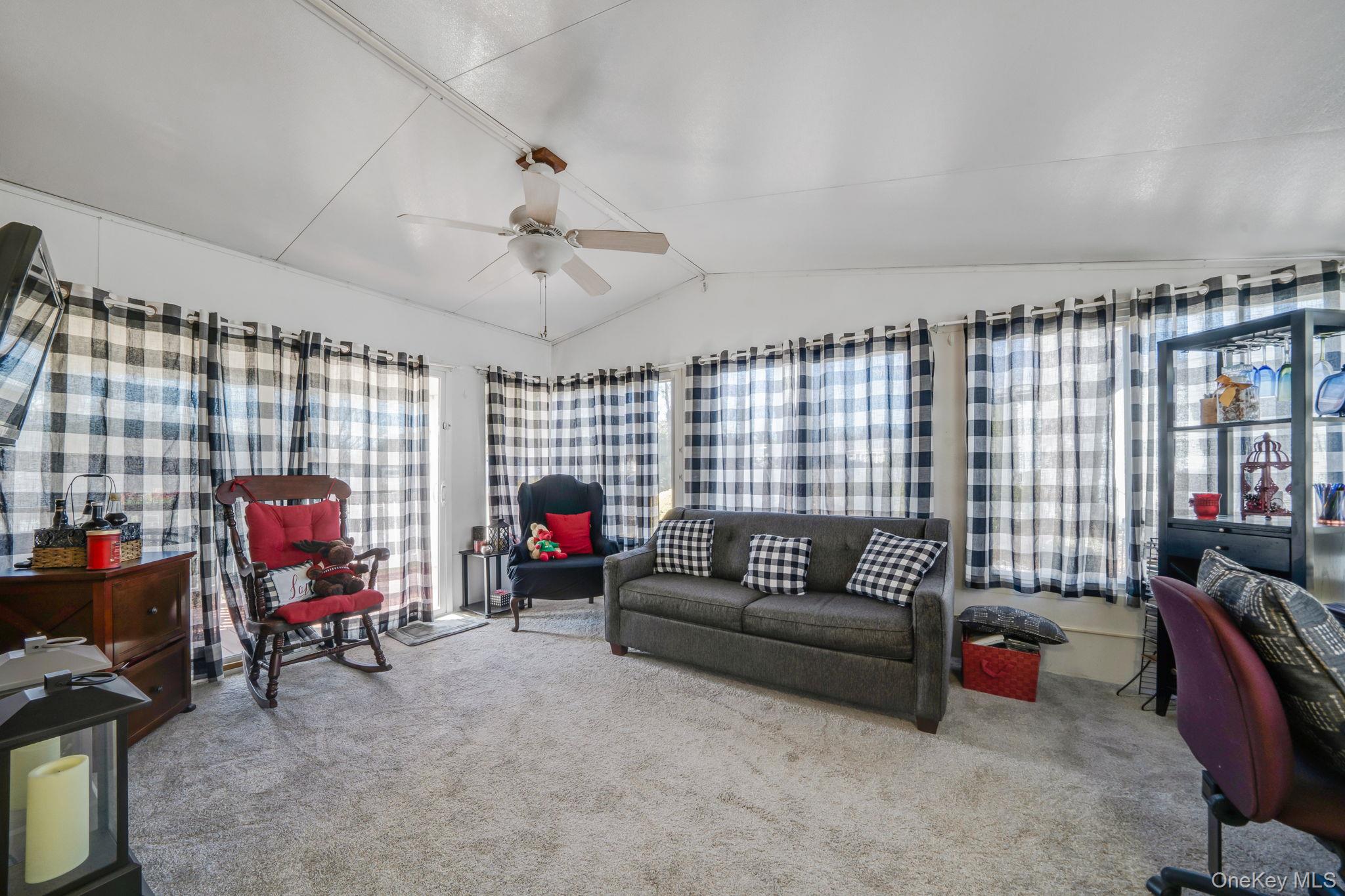 #19 photo, 2 Dogwood Lane, সাফোক কাউন্টি Manorville , NY 11949