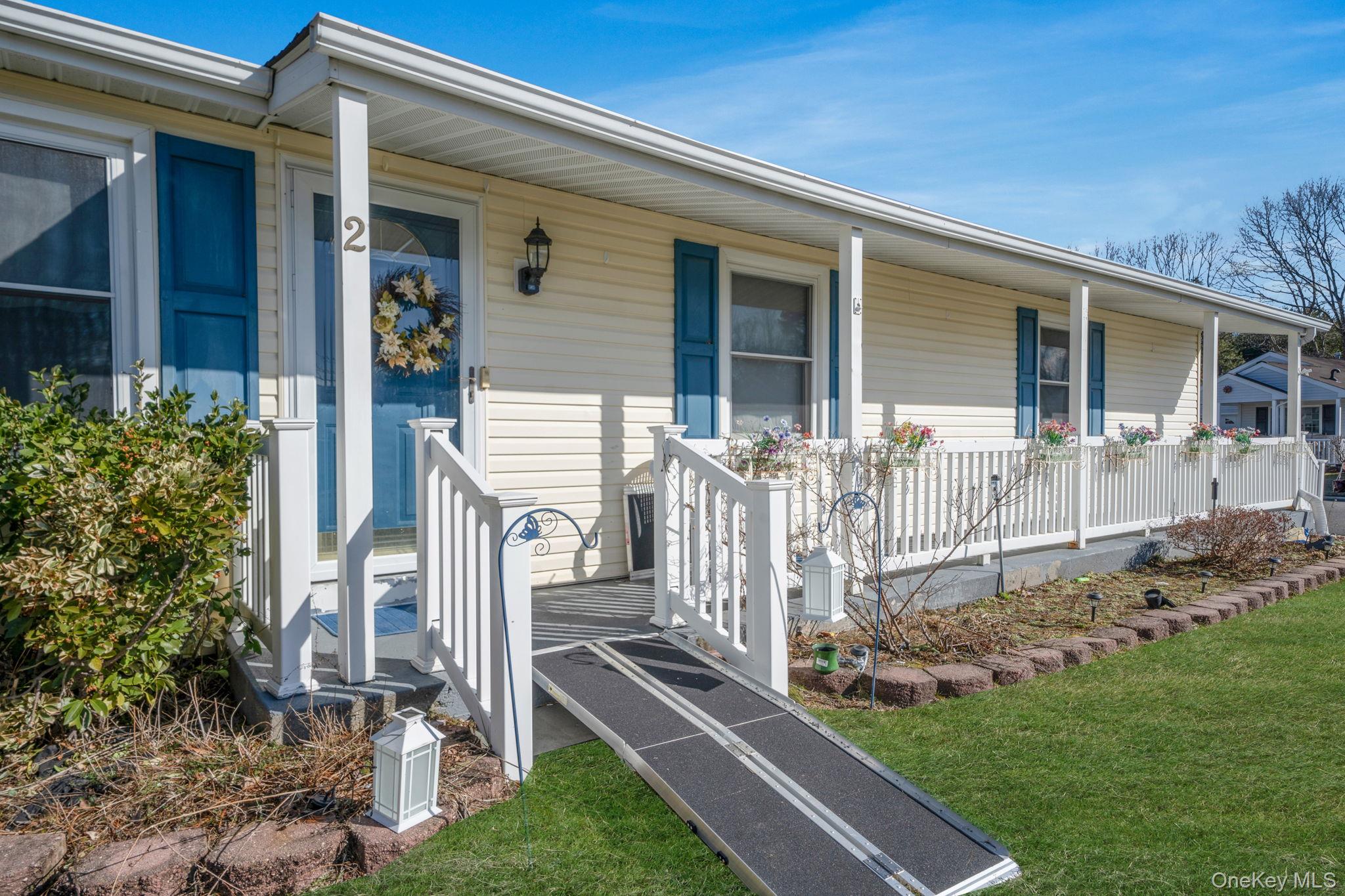 #8 photo, 2 Dogwood Lane, সাফোক কাউন্টি Manorville , NY 11949