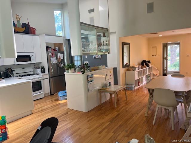 #4 photo, 36 Coolidge Avenue, নাসাউ কাউন্টি Glen Head , NY 11545