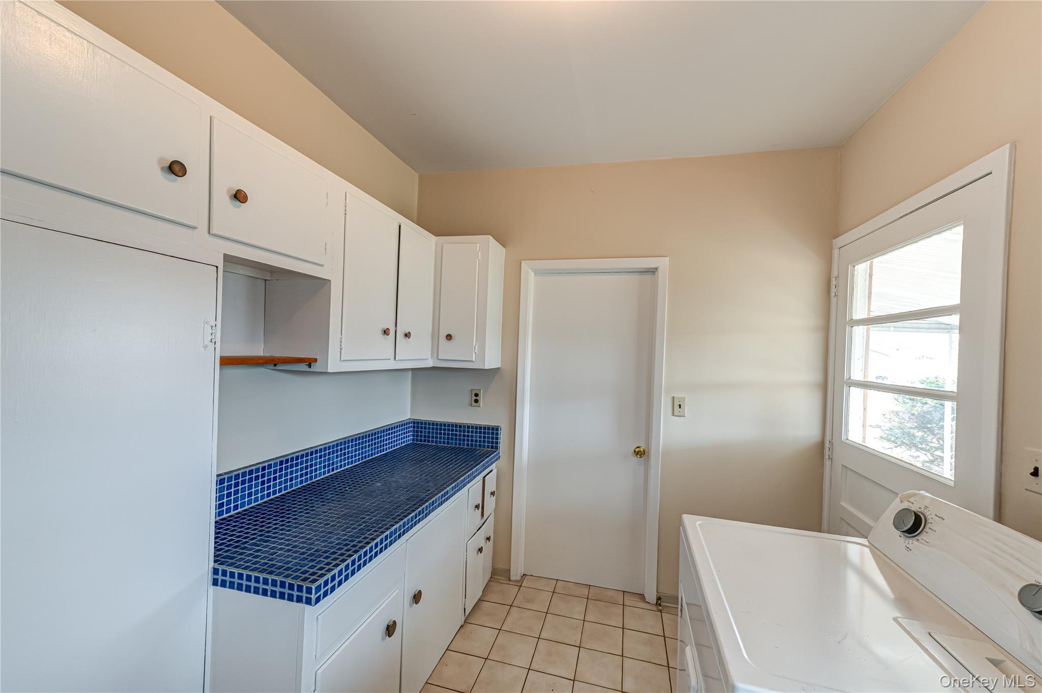 #13 photo, 855 Pease Lane, সাফোক কাউন্টি West Islip , NY 11795