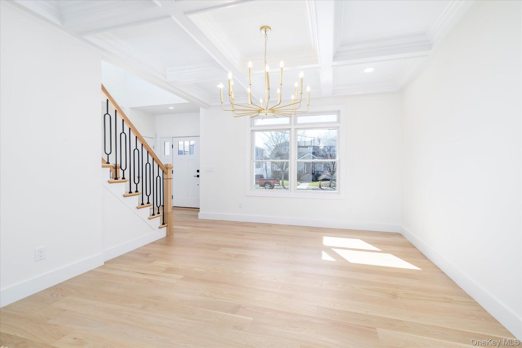 #3 photo, 8 Van Cott Place, নাসাউ কাউন্টি North Bellmore , NY 11710