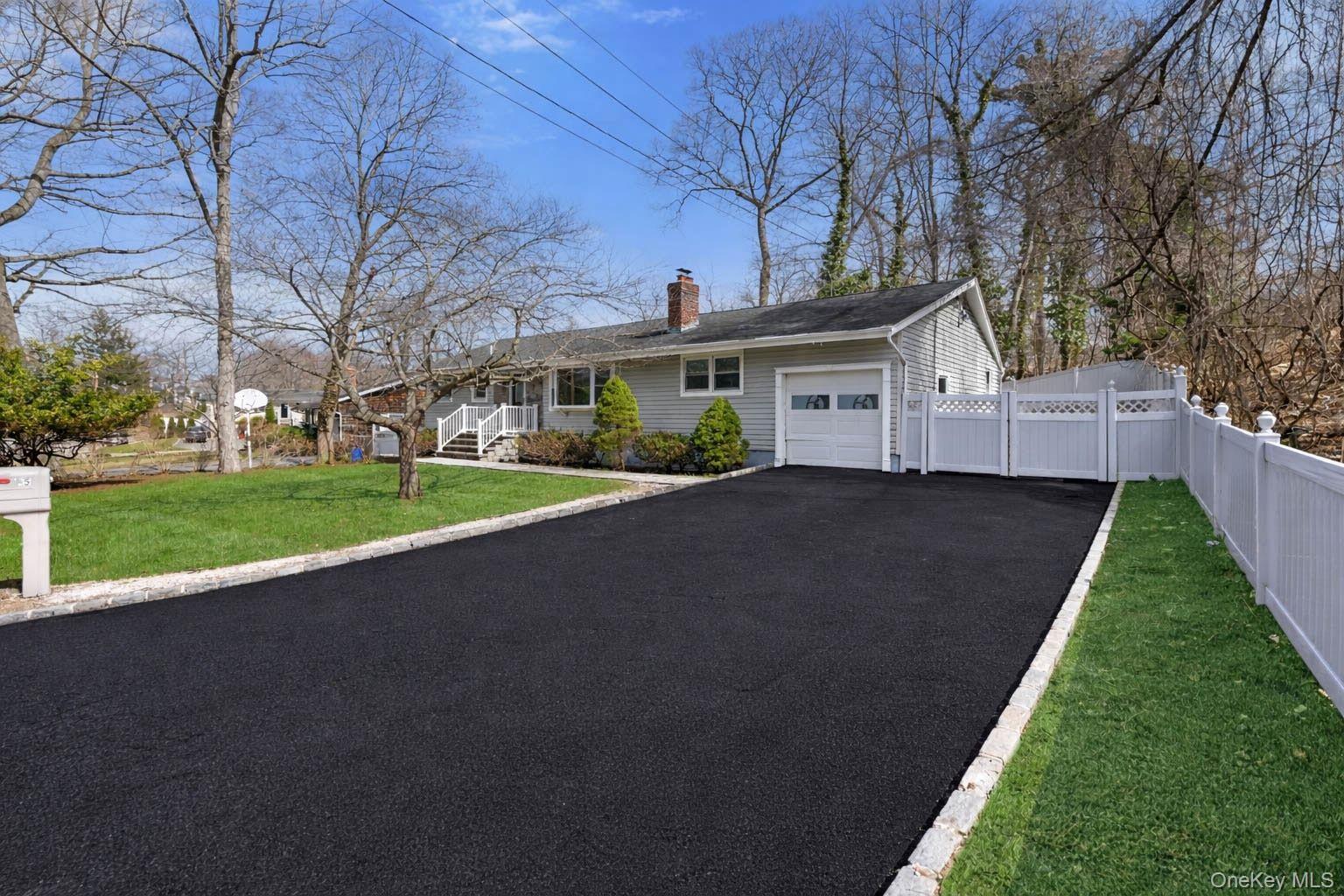 #2 photo, 75 Hawthorne Road, Kings Park , NY 11754