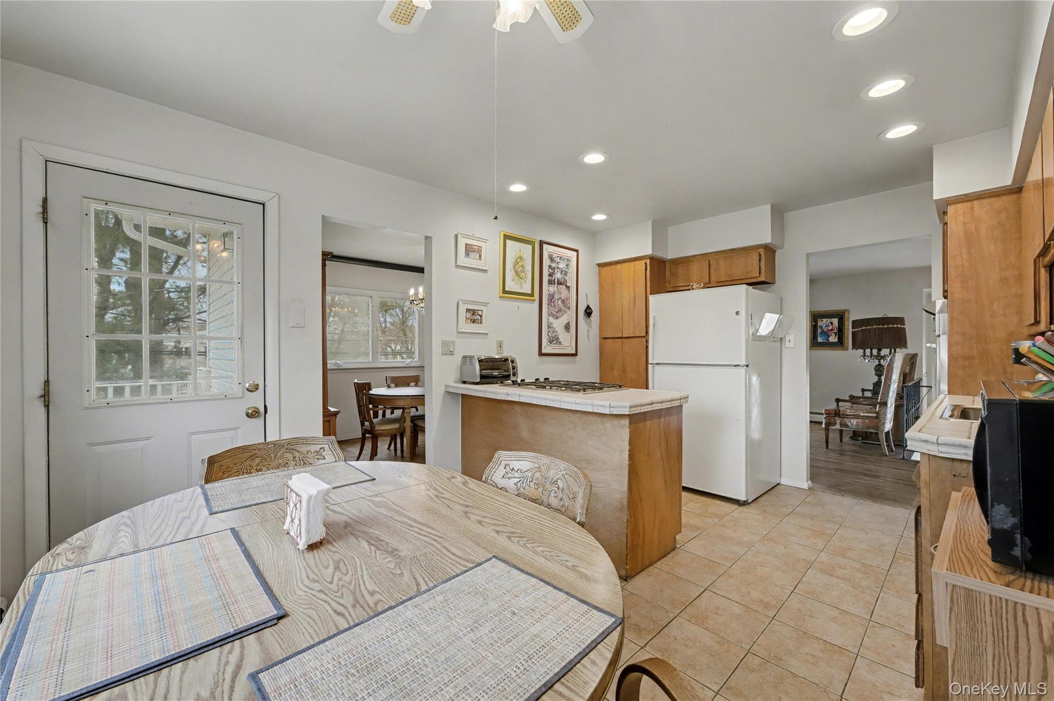 #12 photo, 4 bethal Lane, সাফোক কাউন্টি Commack , NY 11725