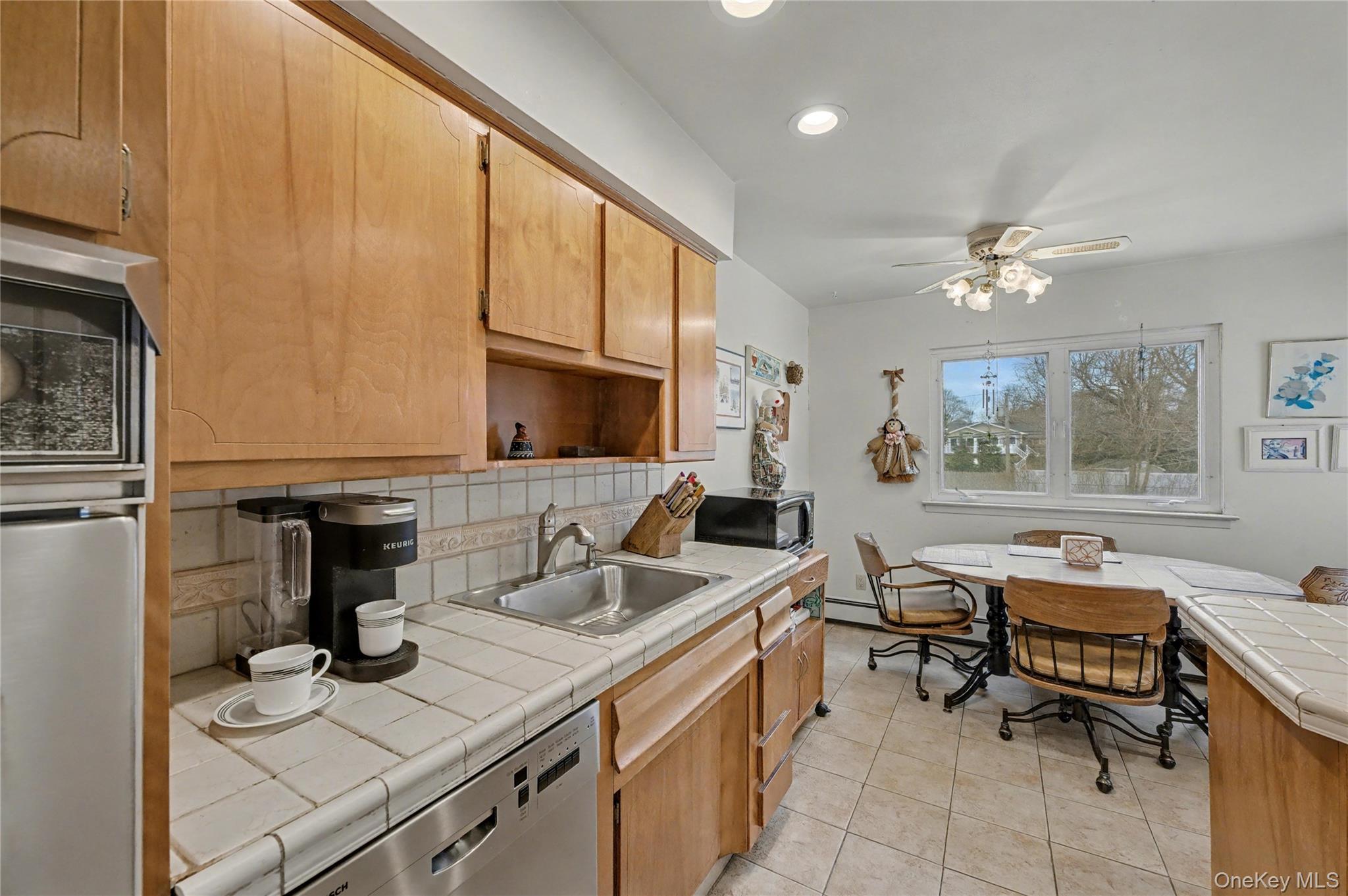 #16 photo, 4 bethal Lane, সাফোক কাউন্টি Commack , NY 11725