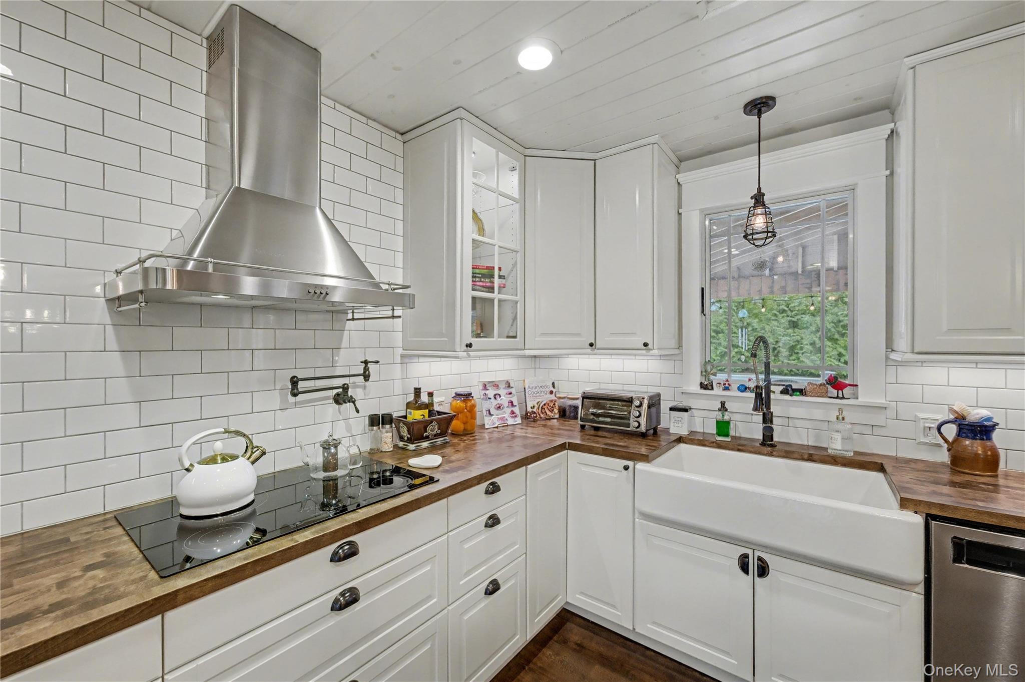 #11 photo, 9 Boxwood Drive, Kings Park , NY 11754