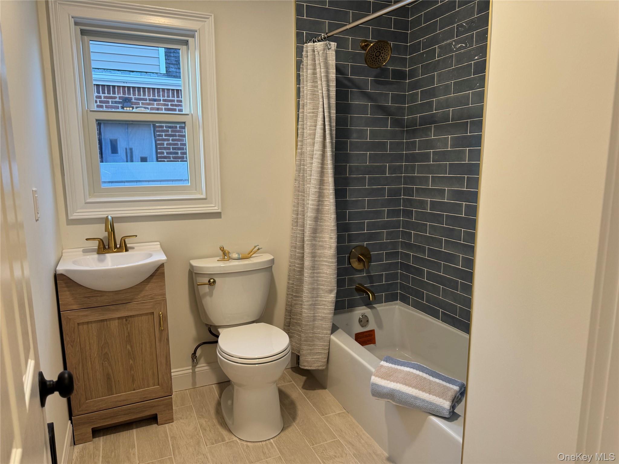 #10 photo, 217 Wilson Street, নাসাউ কাউন্টি West Hempstead , NY 11552