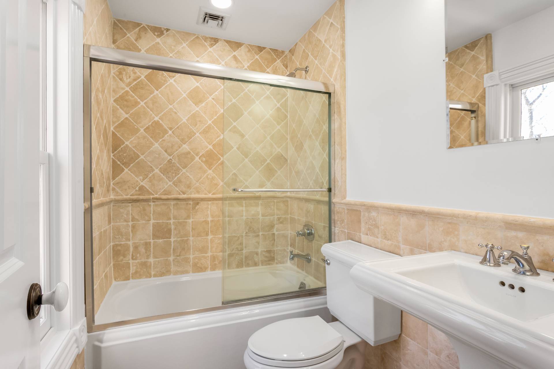 #24 photo, 23 Osprey Rd, সাফোক কাউন্টি Shelter Island , NY 11964