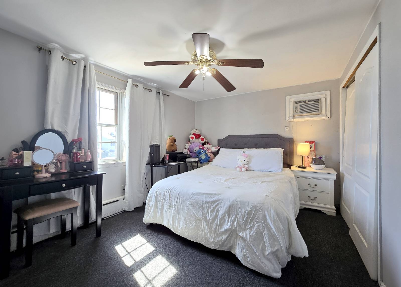 #11 photo, 5 South Ln, Levittown , NY 11756