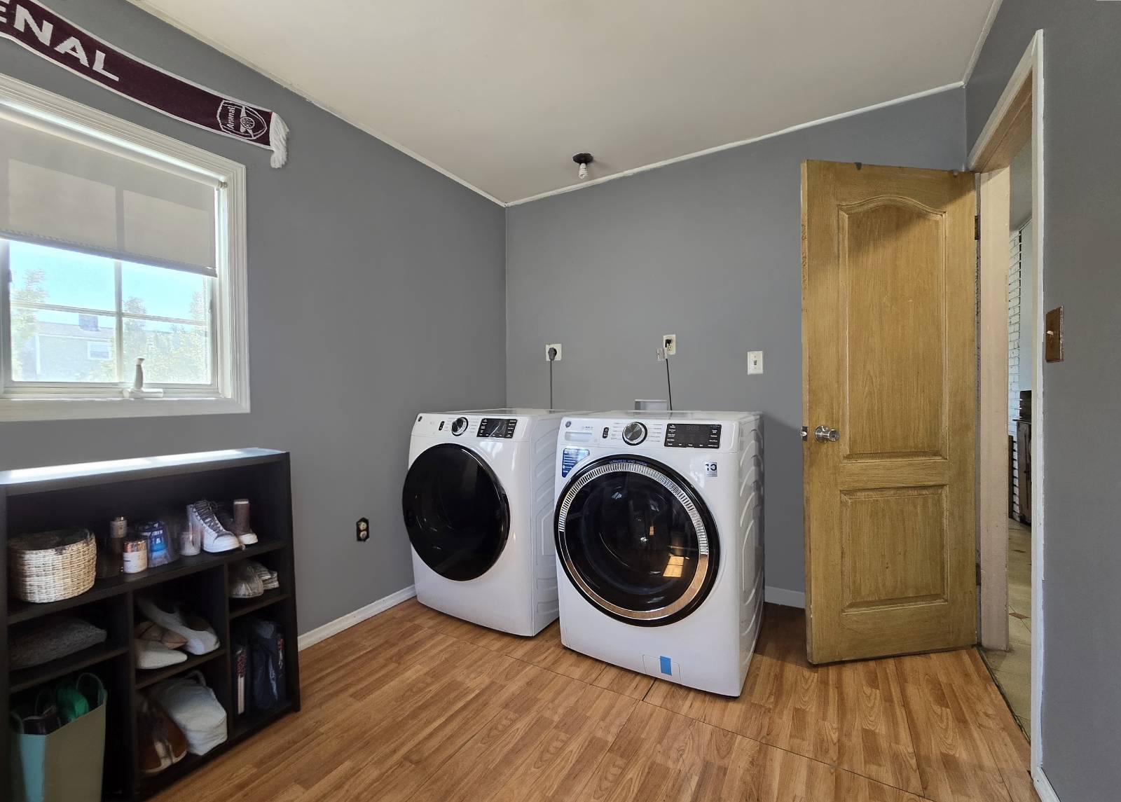 #15 photo, 5 South Ln, Levittown , NY 11756