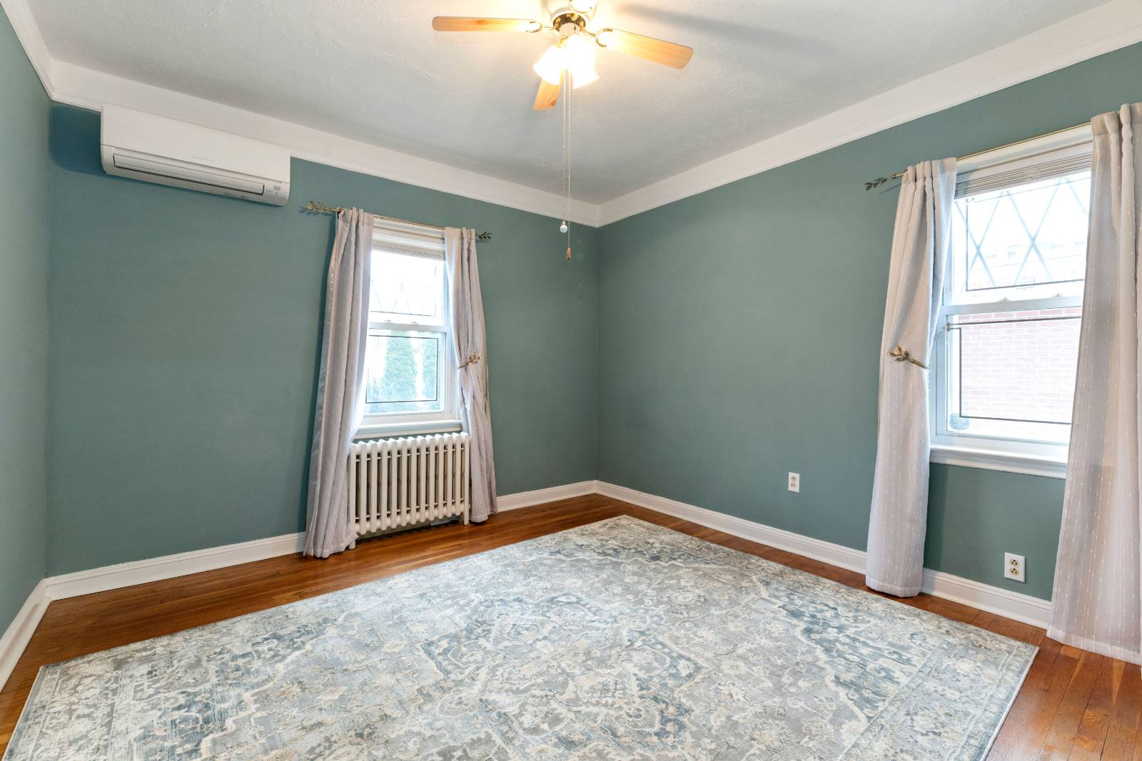 #15 photo, 51-15  Bell Boulevard, Bayside Hills , NY 11364