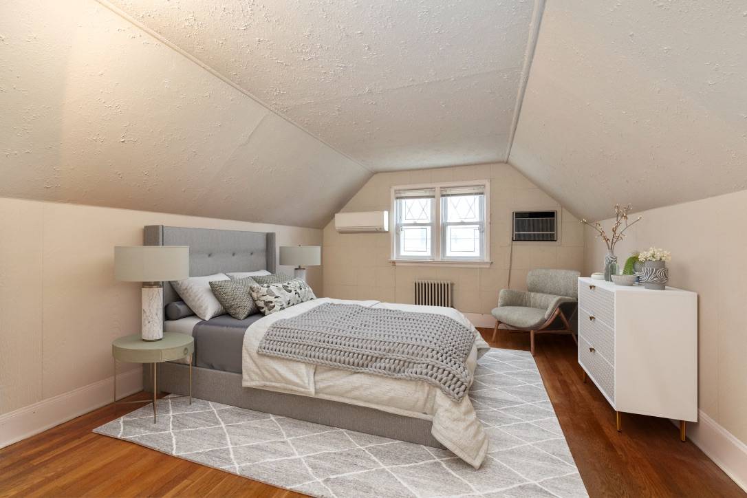 #17 photo, 51-15  Bell Boulevard, Bayside Hills , NY 11364