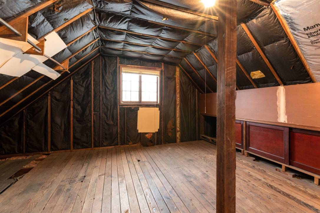 #20 photo, 51-15  Bell Boulevard, Bayside Hills , NY 11364