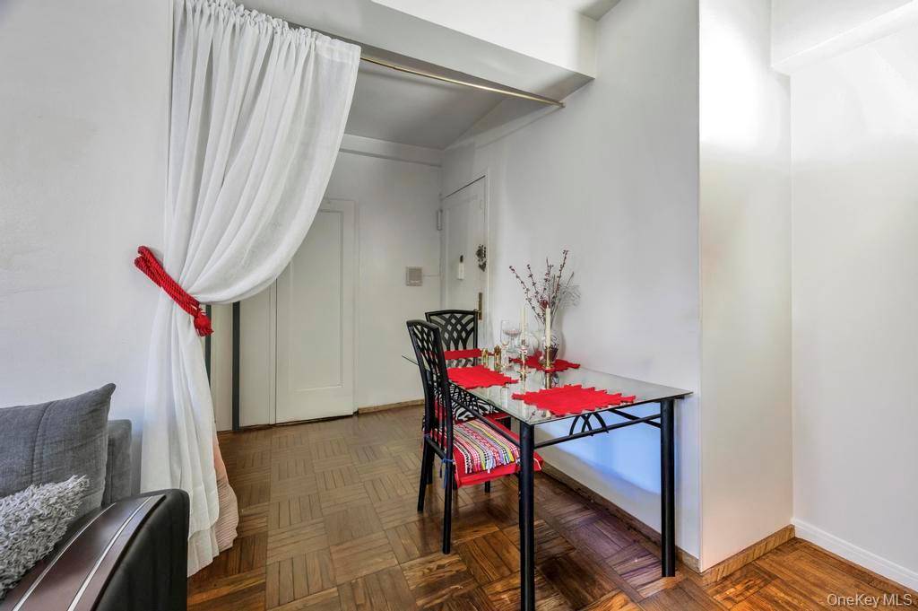 #12 photo, 1690 Metropolitan Avenue , #1E, Parkchester , NY 10462