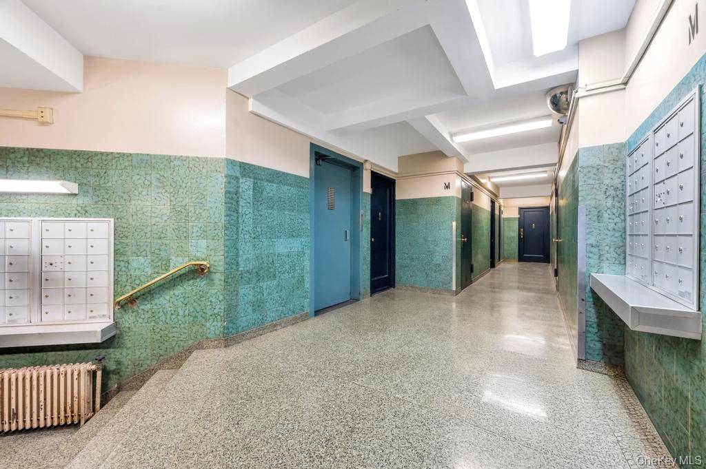 #16 photo, 1690 Metropolitan Avenue , #1E, Parkchester , NY 10462