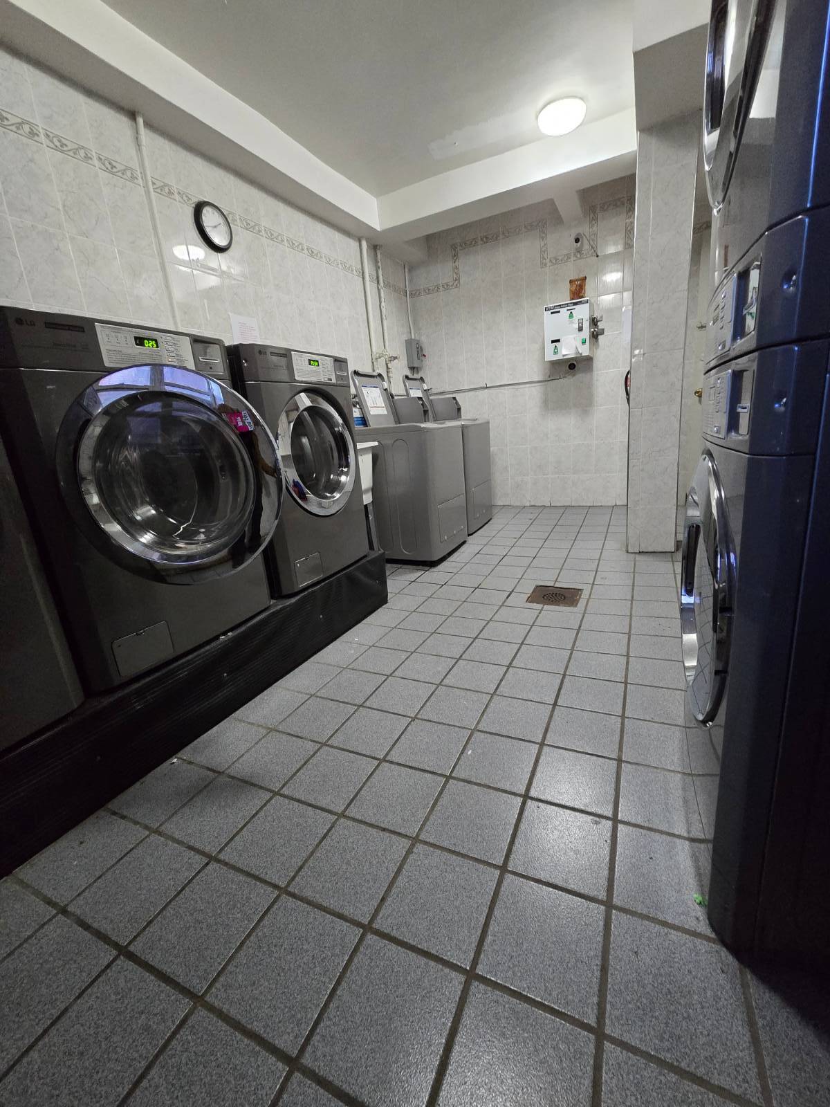 #9 photo, 2785 Ocean Pkwy, #3J, Brighton Beach , NY 11235