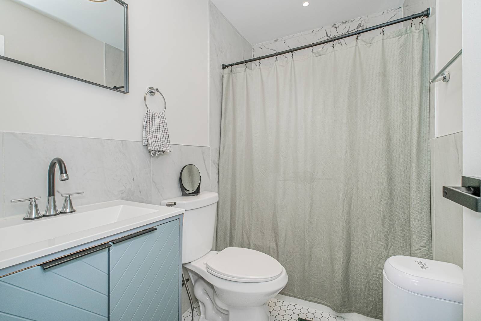 #13 photo, 182 Arlington Pl, Staten Island , NY 10303