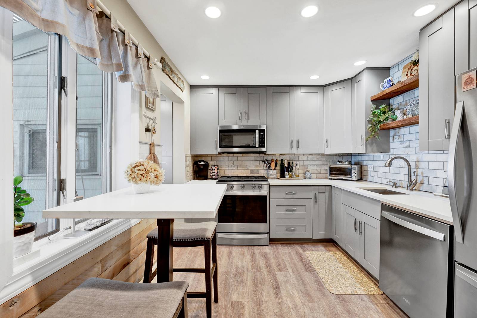 #12 photo, 1928 E 35th St, ব্রুকলিন Marine Park , NY 11234