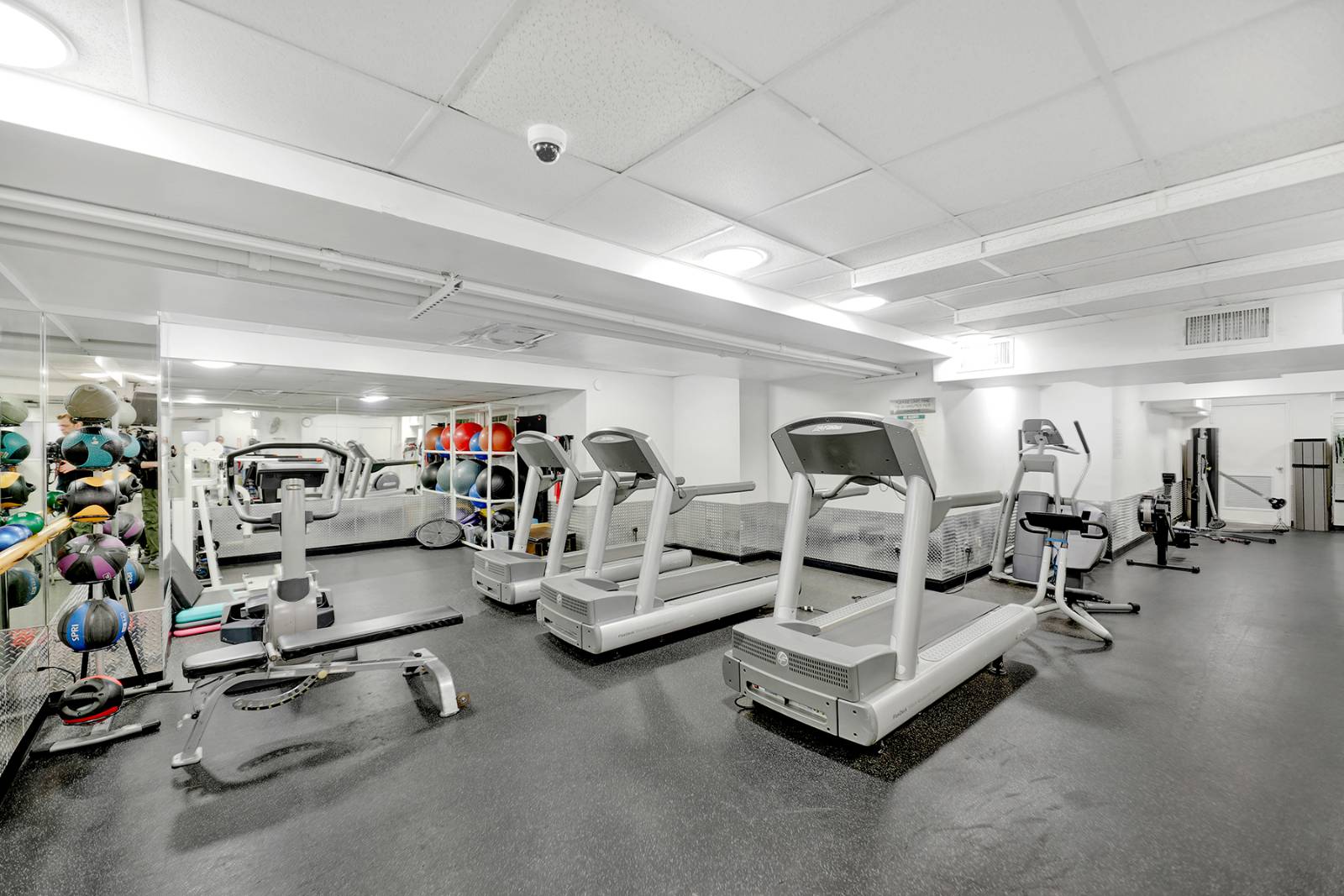 #17 photo, 205 3rd Ave, #14H, Gramercy Park , NY 10003