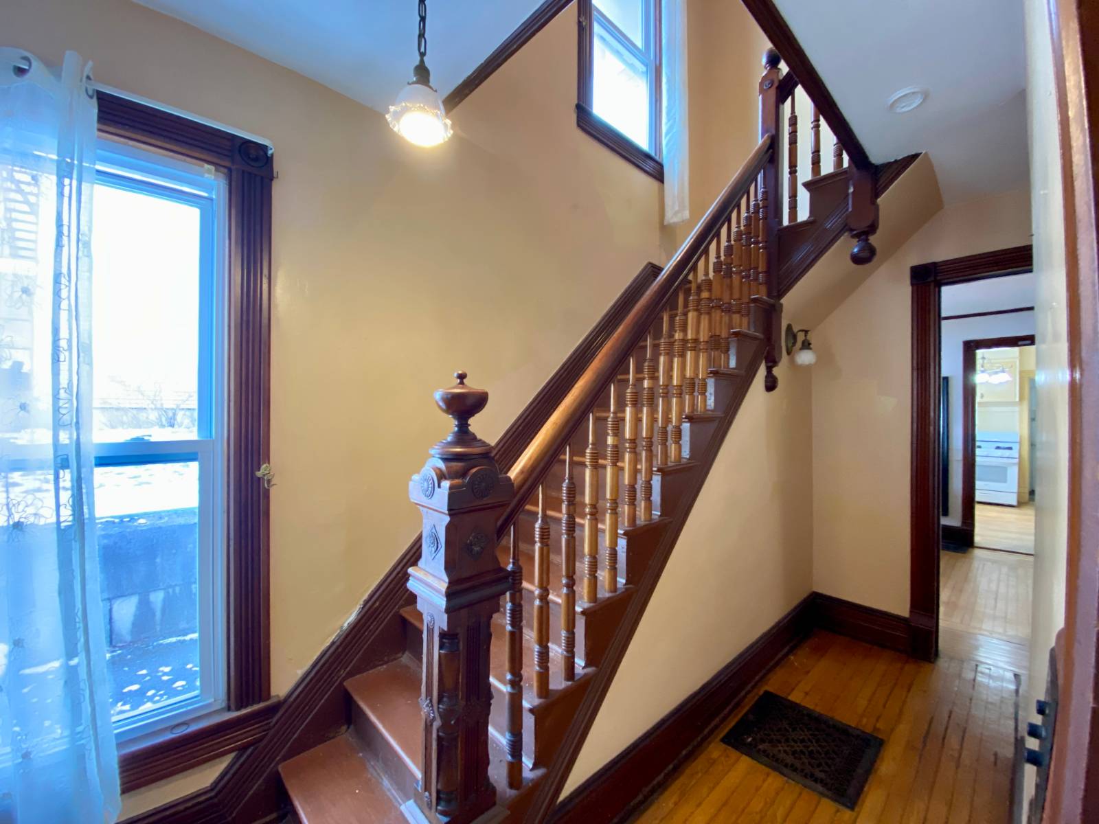 #5 photo, 86 Elm St, Oneonta , NY 13820