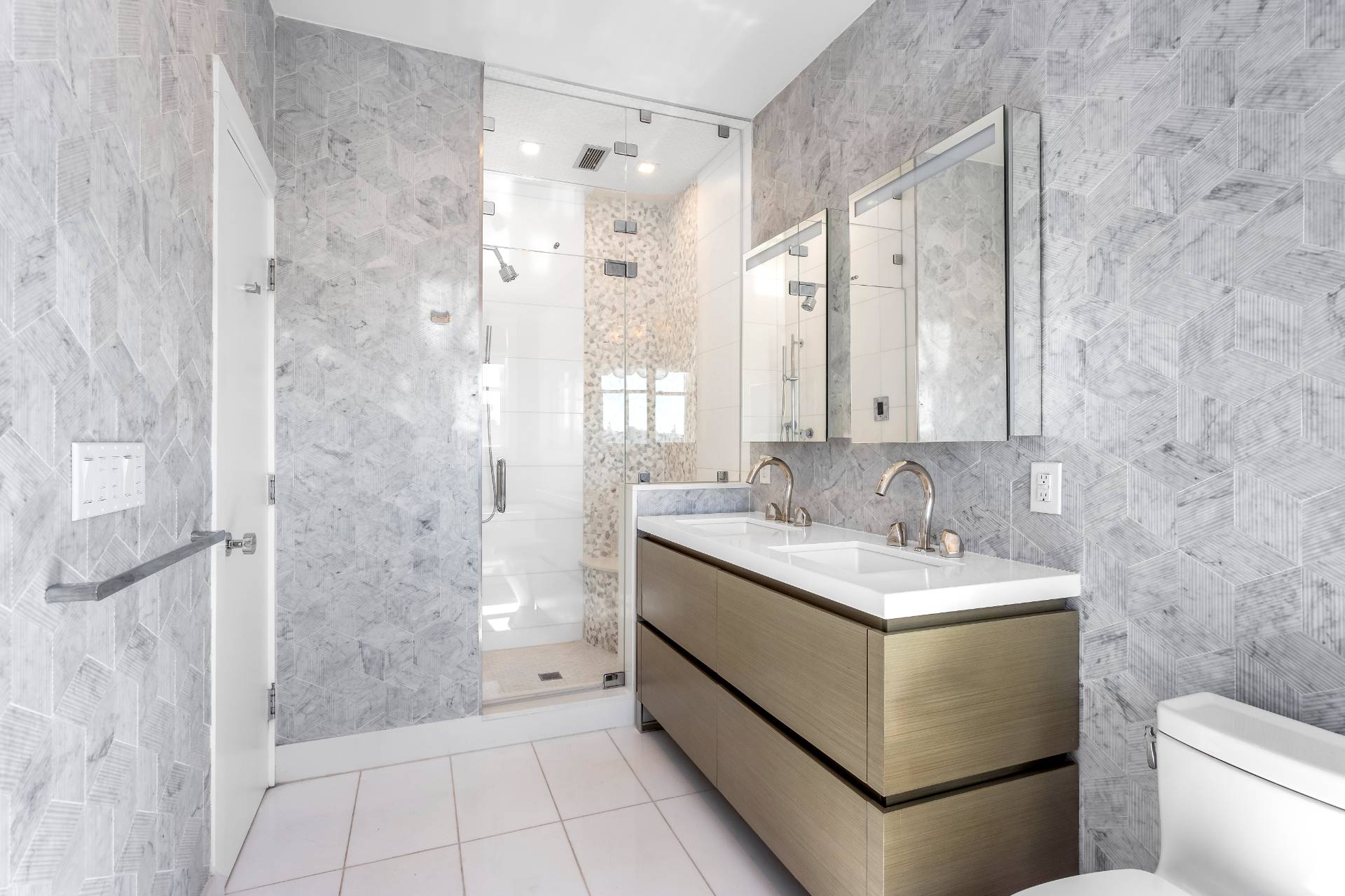 #22 photo, 580 DUNE RD UNIT 5, সাফোক কাউন্টি Westhampton , NY 11978