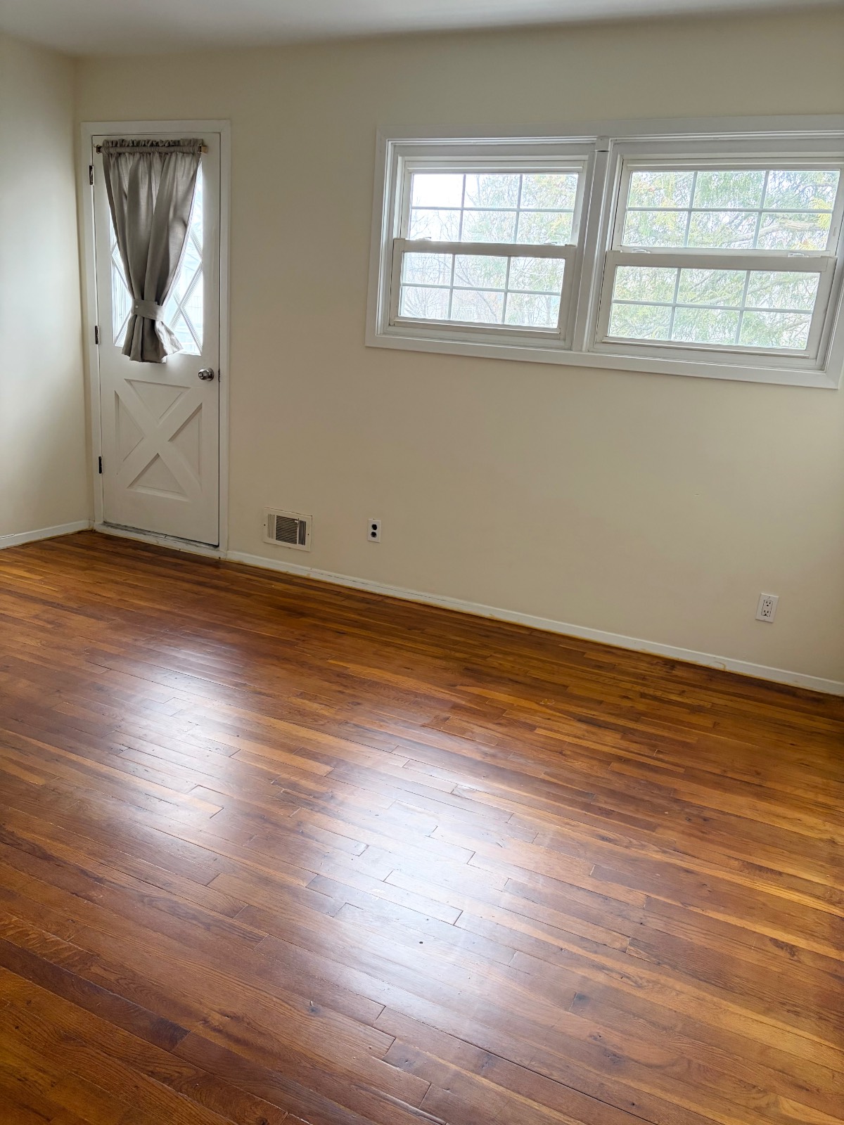 #11 photo, 107  Ebony Street, Staten Island , NY 10306