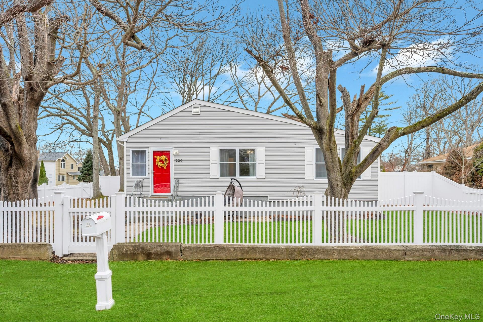 #4 photo, 220 Woodycrest Drive, Holtsville , NY 11742