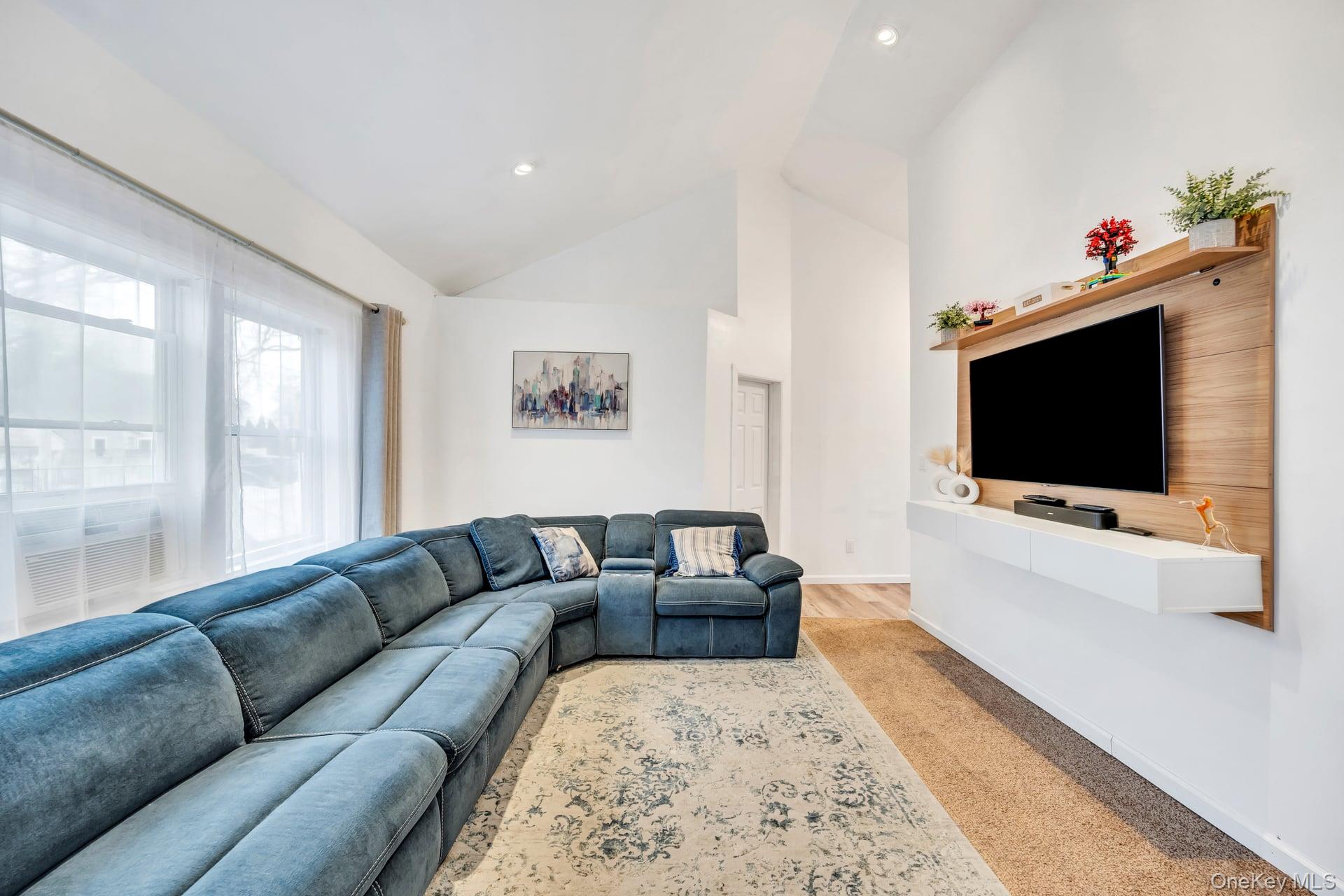 #5 photo, 220 Woodycrest Drive, Holtsville , NY 11742