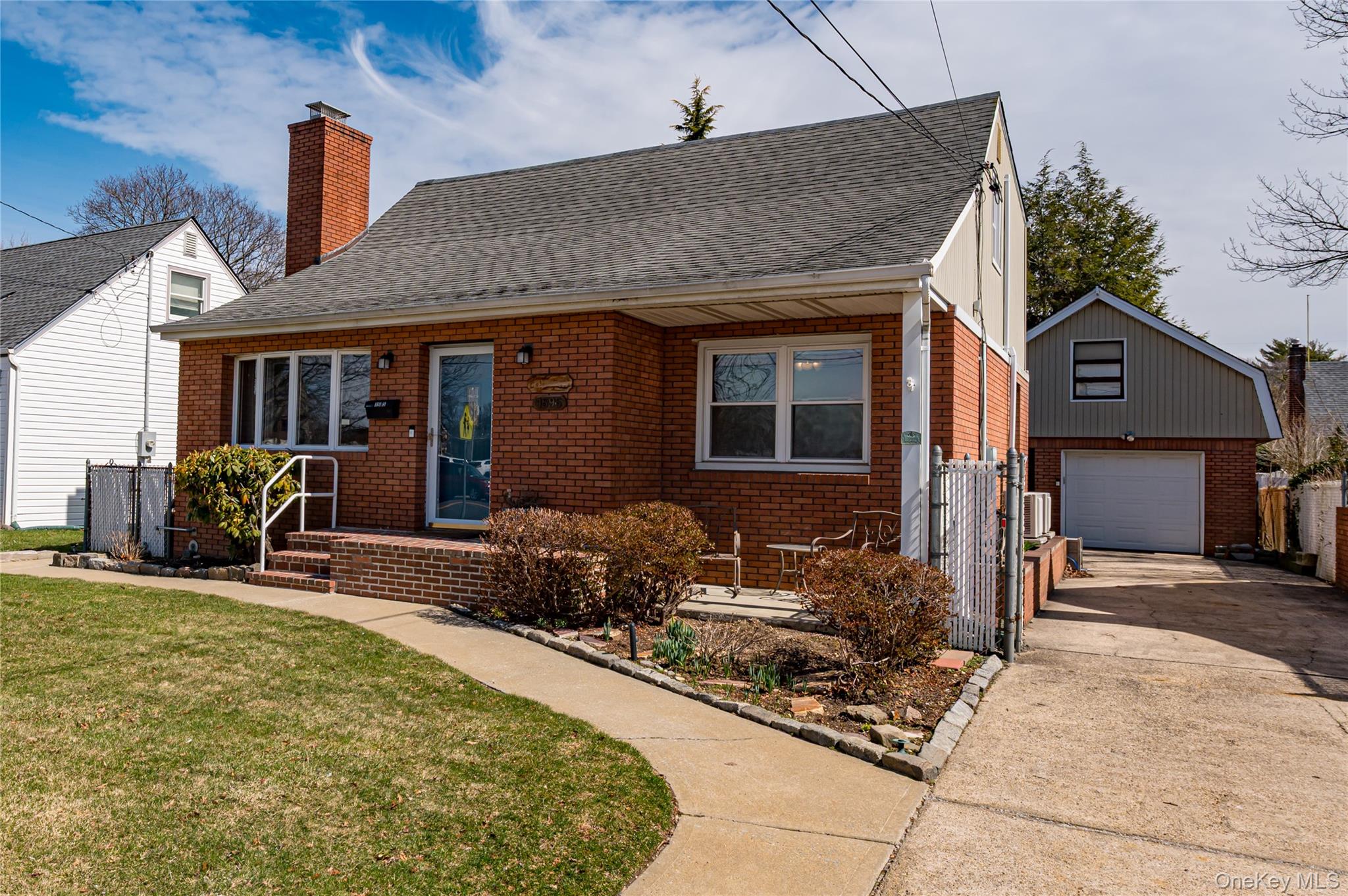 #1 photo, 1595 Washington Avenue, מחוז נסאו Seaford , NY 11783