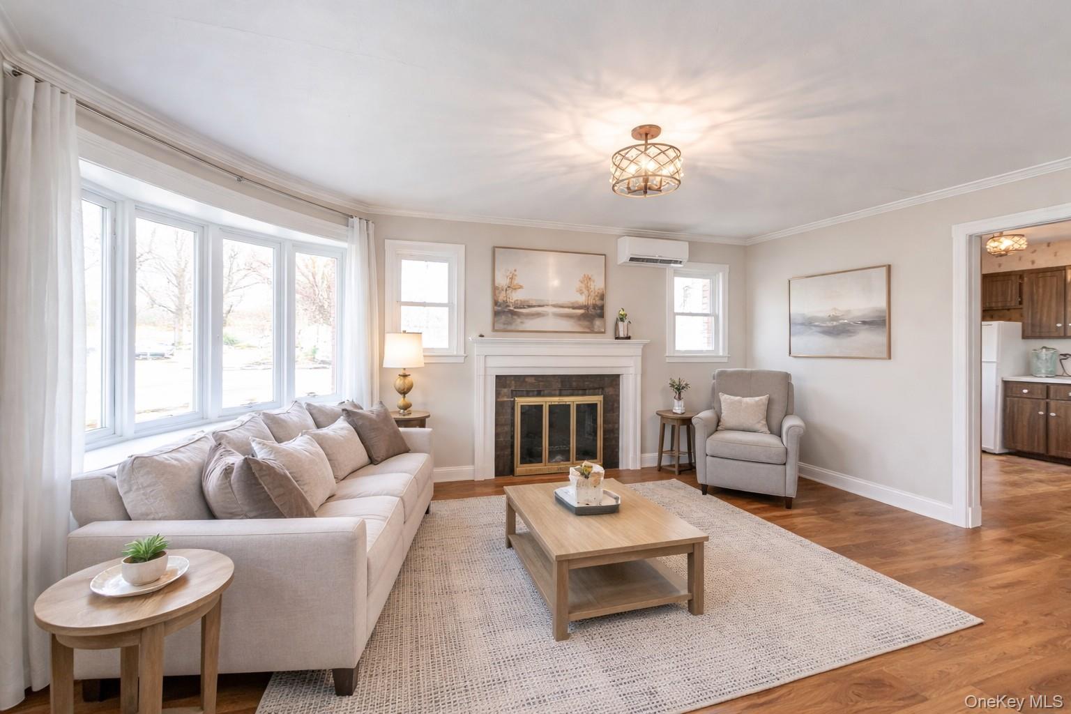 #4 photo, 1595 Washington Avenue, מחוז נסאו Seaford , NY 11783