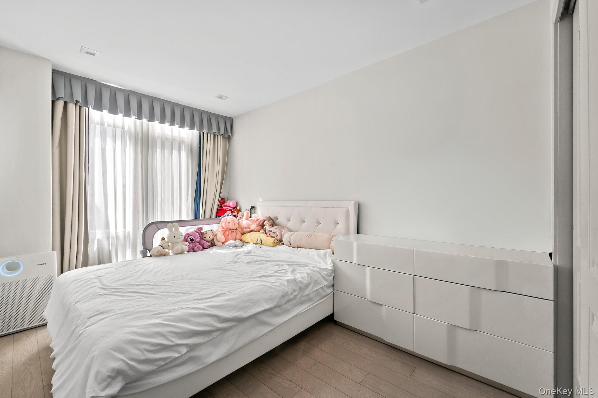 #10 photo, 4162 Bowne Street, Flushing , NY 11355