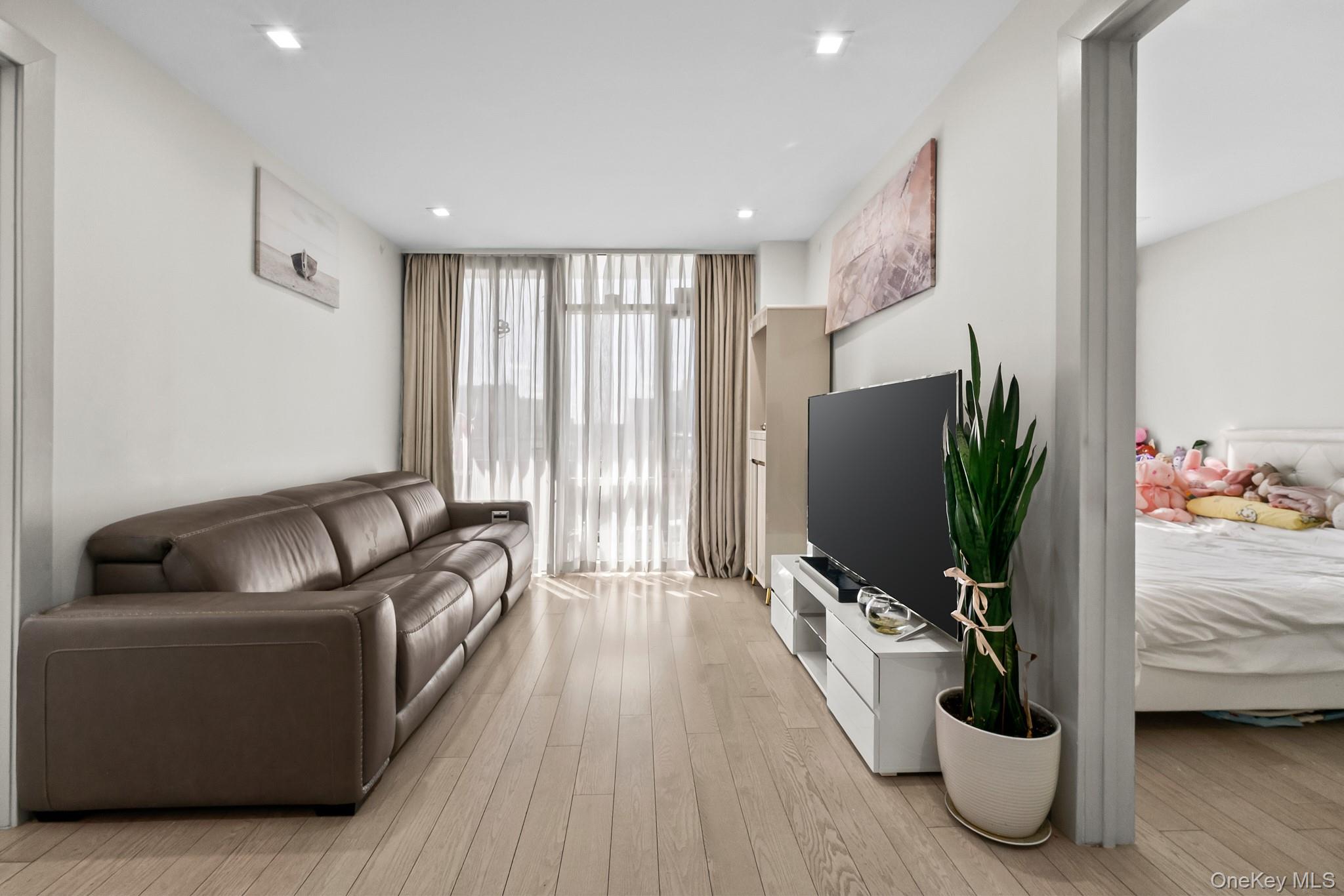 #5 photo, 4162 Bowne Street, Flushing , NY 11355