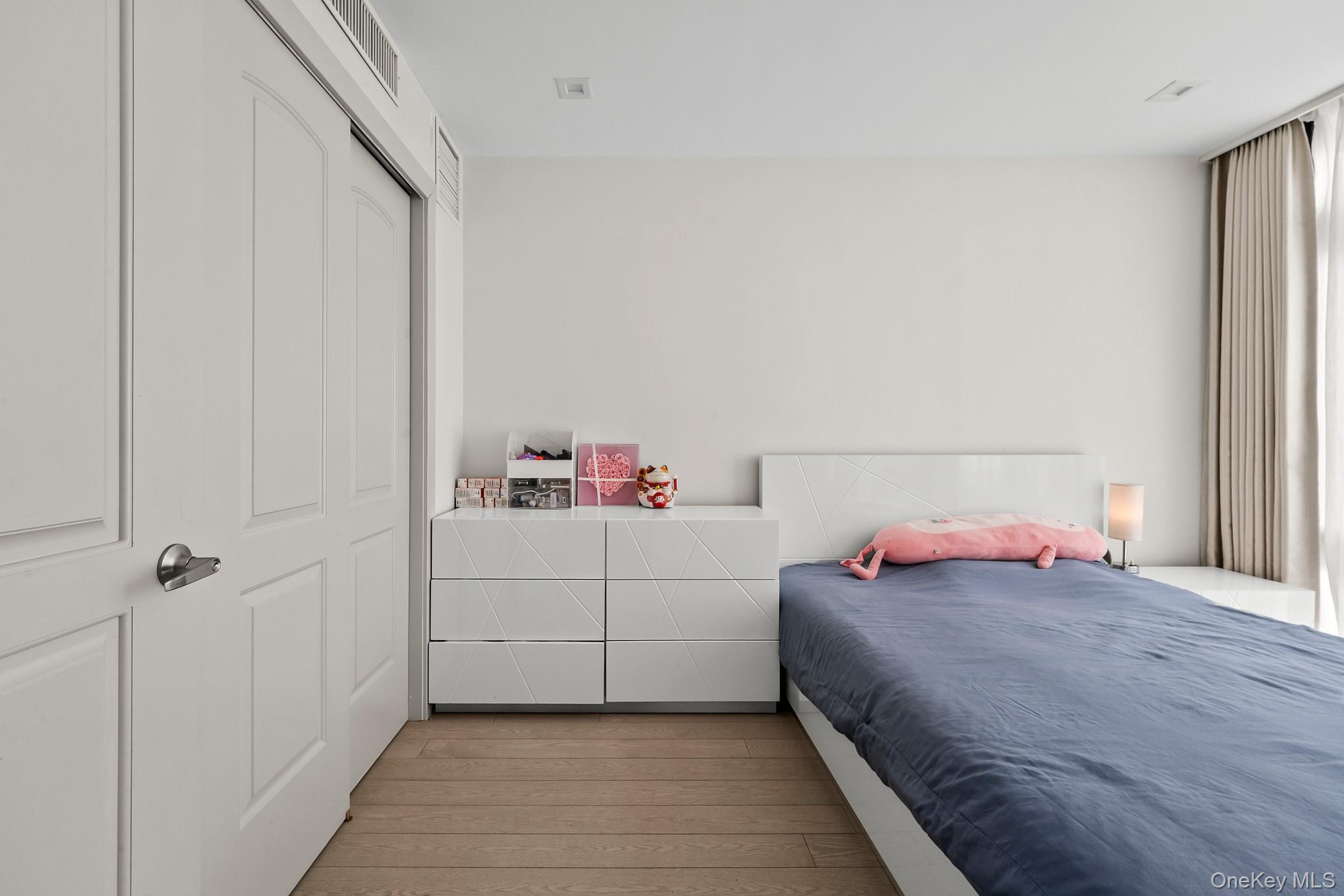 #8 photo, 4162 Bowne Street, Flushing , NY 11355