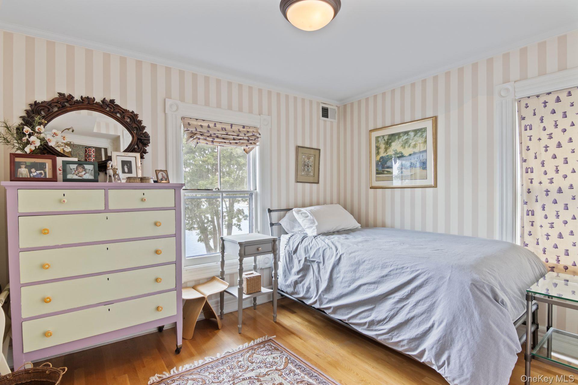 #14 photo, 131 Bayview Avenue, সাফোক কাউন্টি Northport , NY 11768