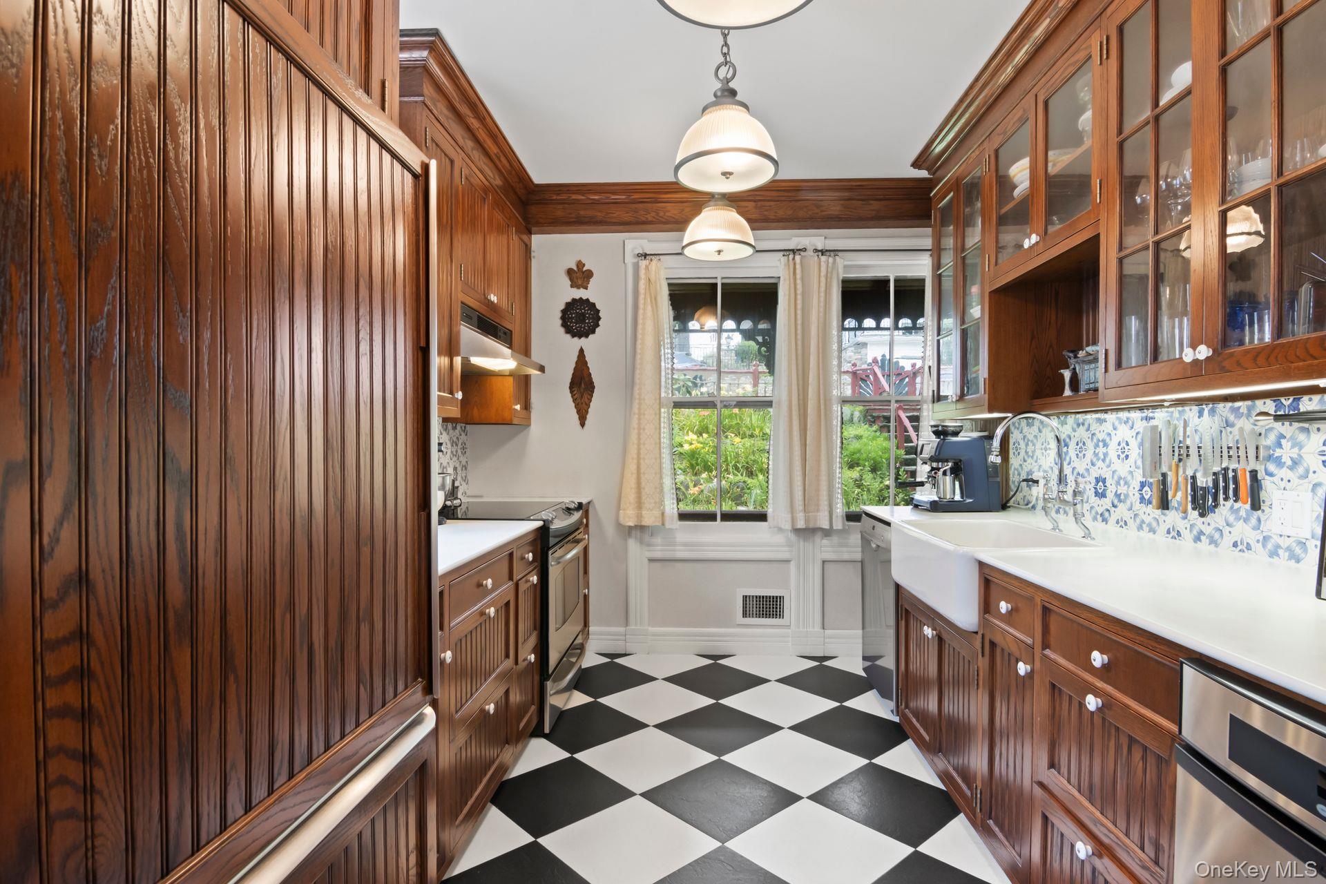 #9 photo, 131 Bayview Avenue, সাফোক কাউন্টি Northport , NY 11768