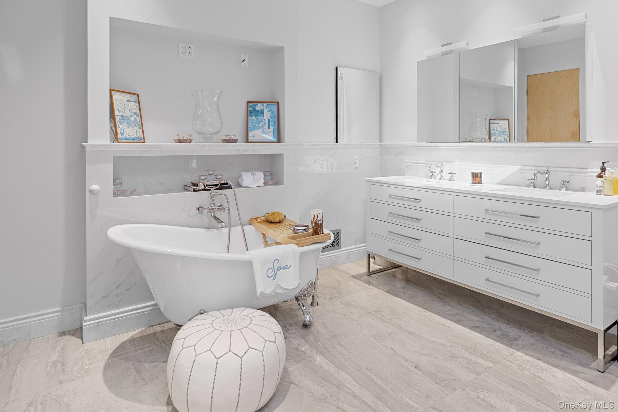 #16 photo, 8 Mill Pond Lane, नासाउ काउंटी Lattingtown , NY 11560