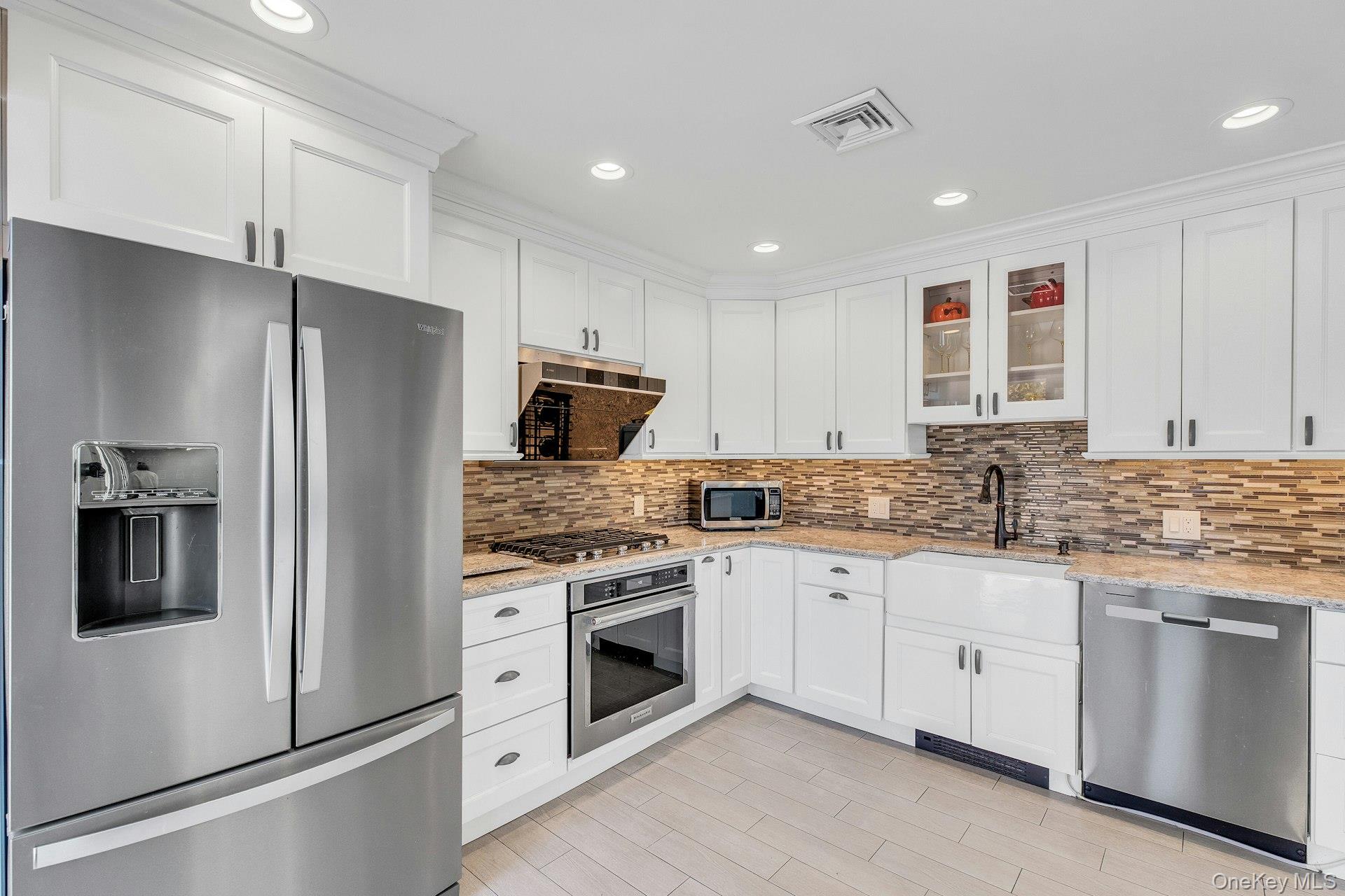 #16 photo, 2505 Walters Court, নাসাউ কাউন্টি Bellmore , NY 11710