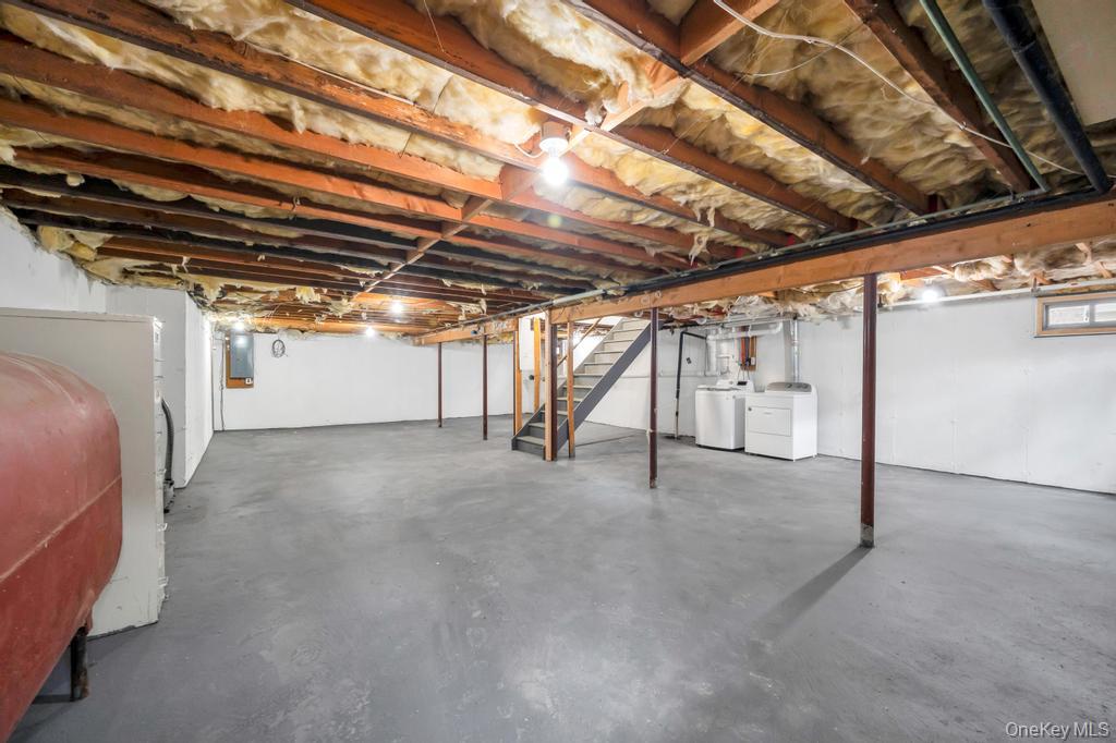 #18 photo, 350 Brookhaven Avenue, Riverhead , NY 11901