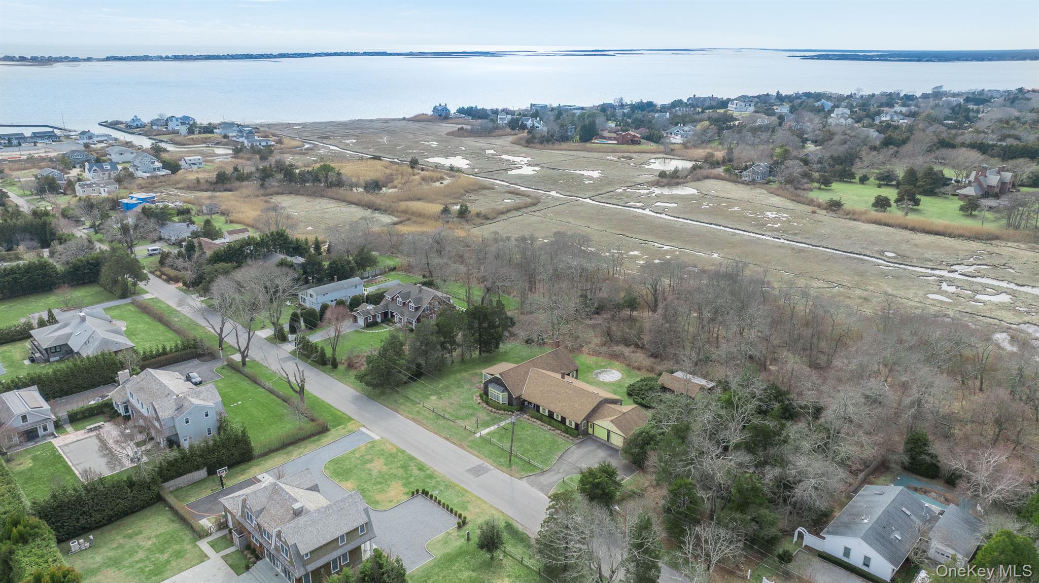 #16 photo, 43 Halsey Road, מחוז סאפוק Remsenburg , NY 11901