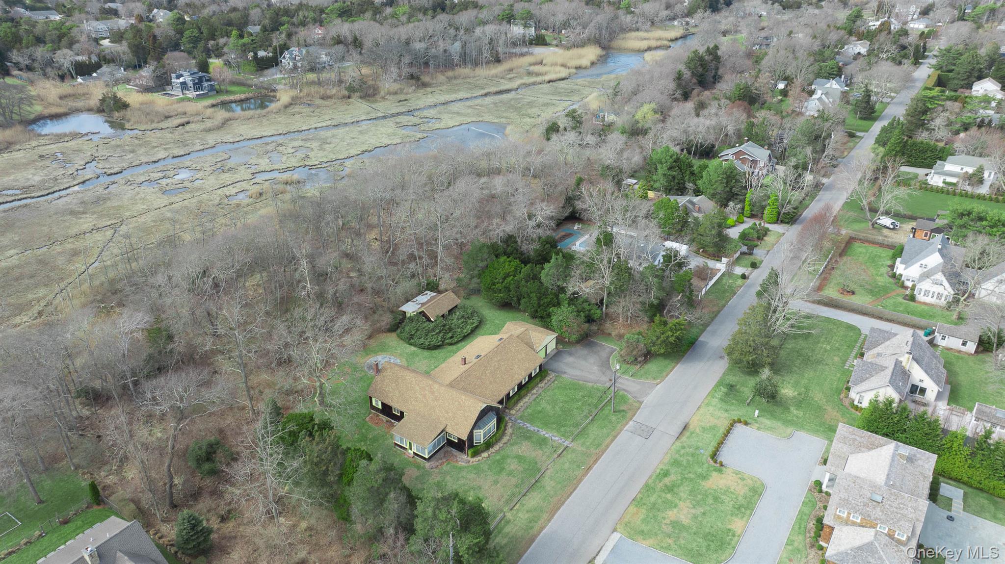 #18 photo, 43 Halsey Road, מחוז סאפוק Remsenburg , NY 11901