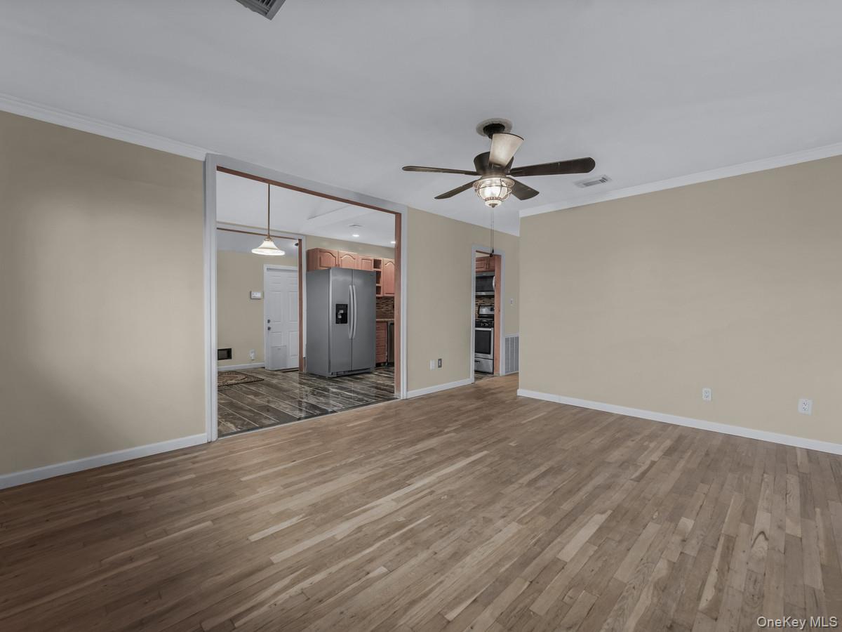 #7 photo, 1255 Udall Road, Bay Shore , NY 11706