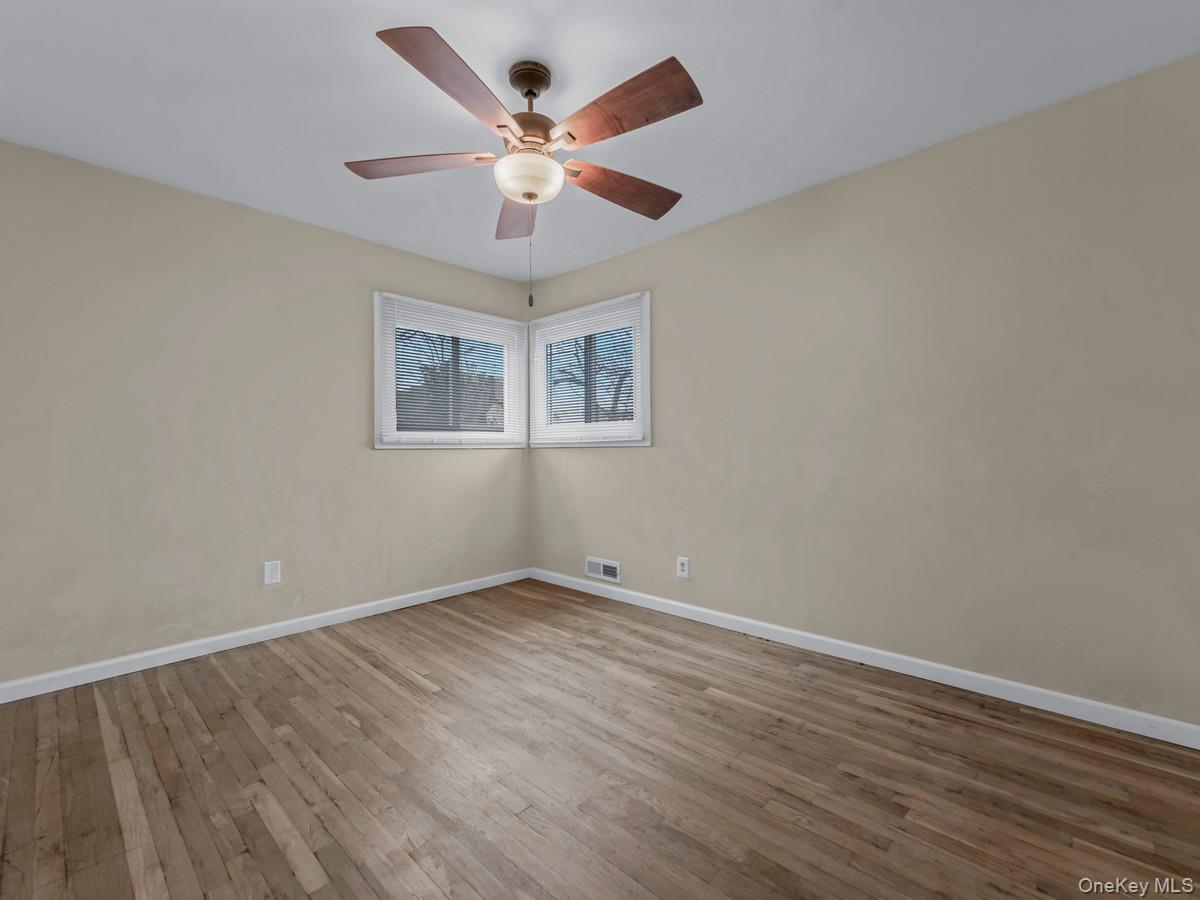 #9 photo, 1255 Udall Road, Bay Shore , NY 11706