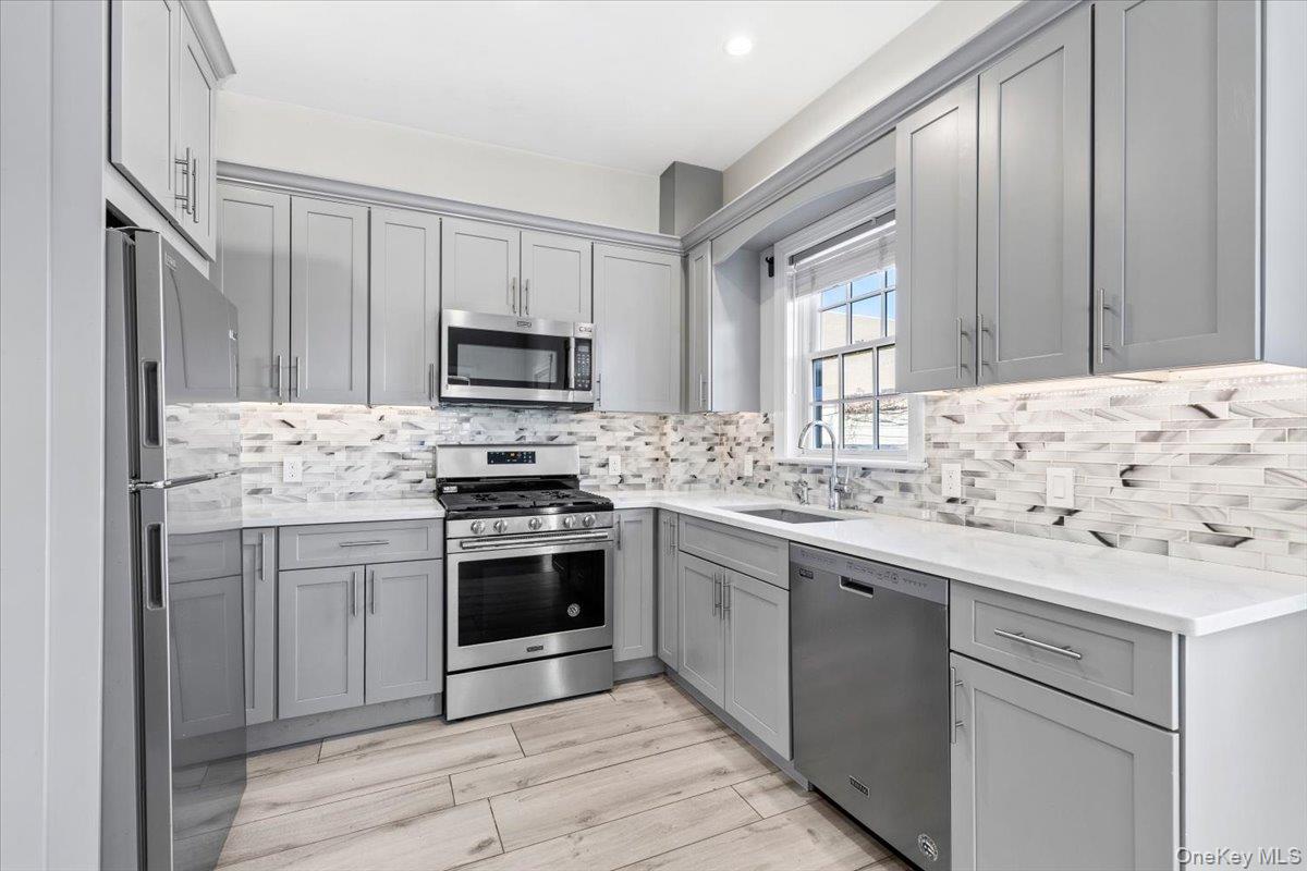 #9 photo, 745 E 136th Street, ব্রঙ্কস Bronx , NY 10454