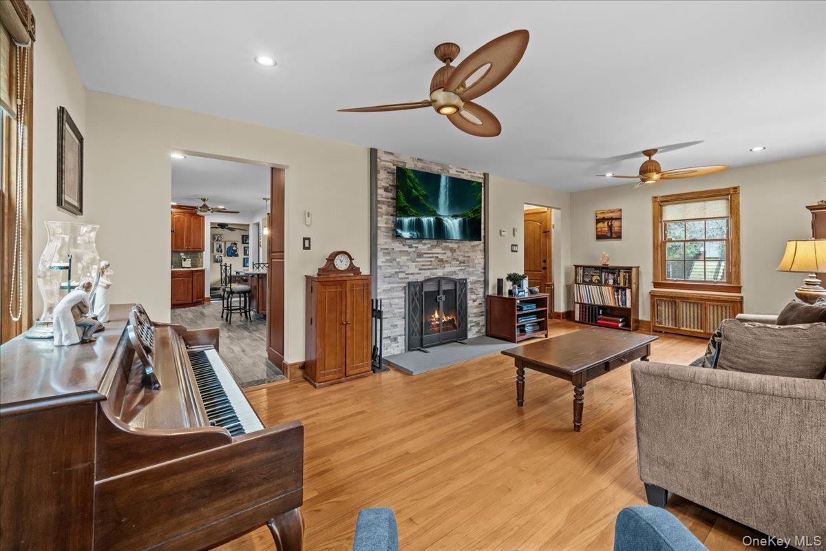 #6 photo, 3318 Polo Place, Bronx , NY 10465