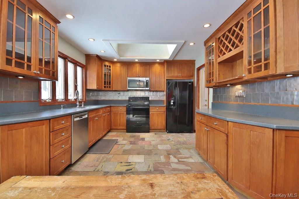 #3 photo, 9 Crescent Lane, Putnam Valley , NY 10579