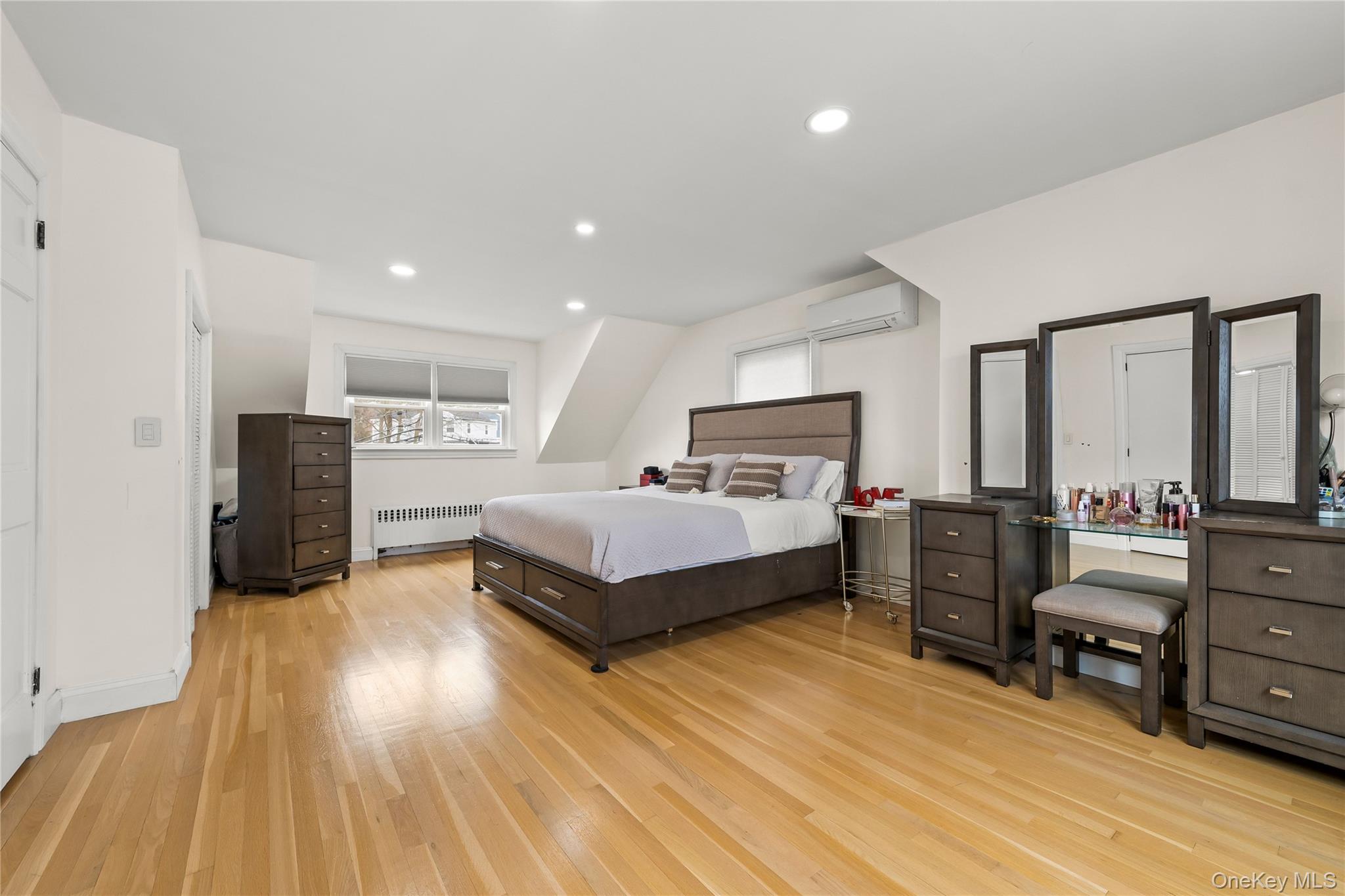 #14 photo, 5 Cross Hill Avenue, Yonkers , NY 10703