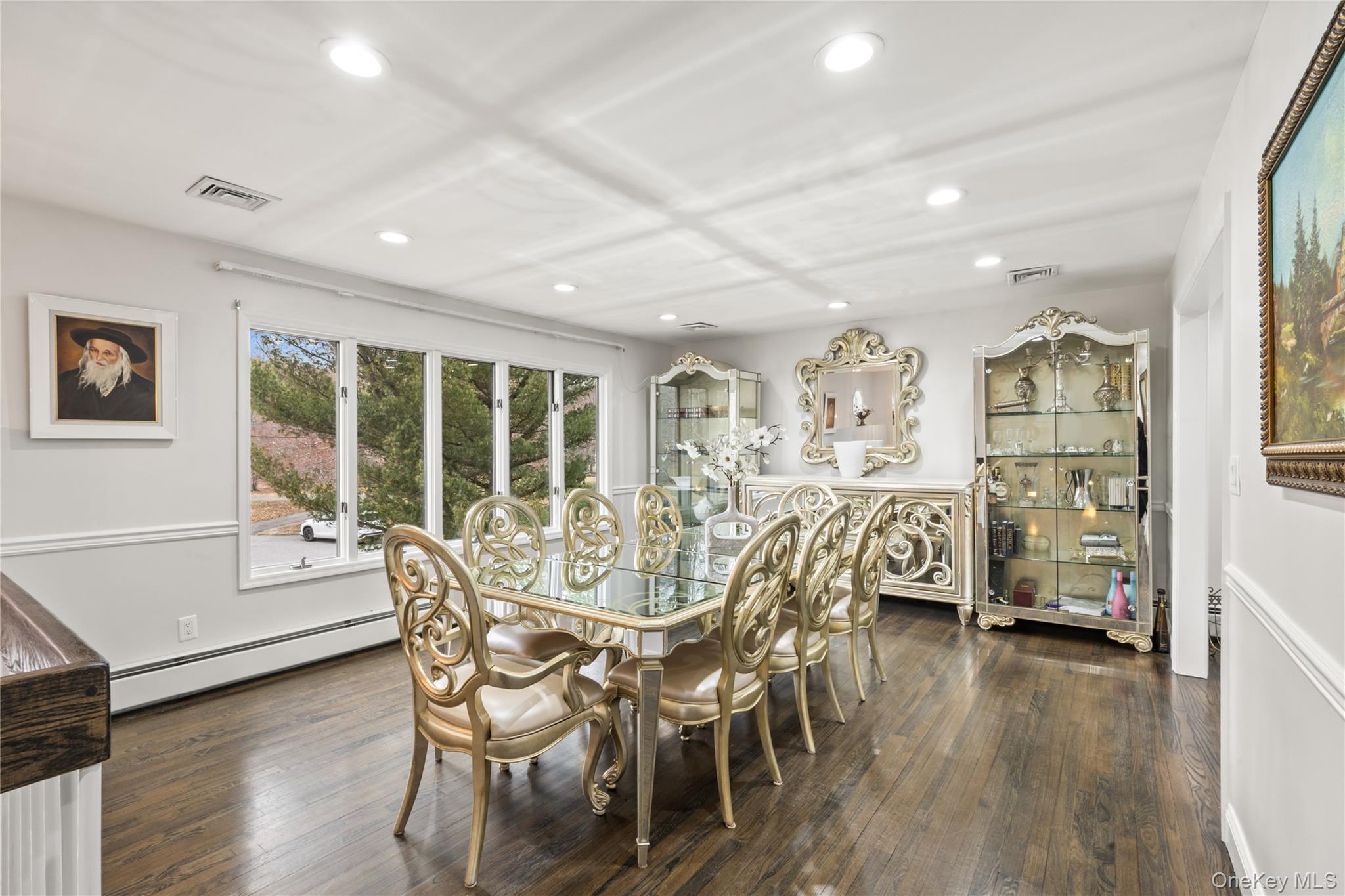 #4 photo, 1 Darby Road, Airmont , NY 10952