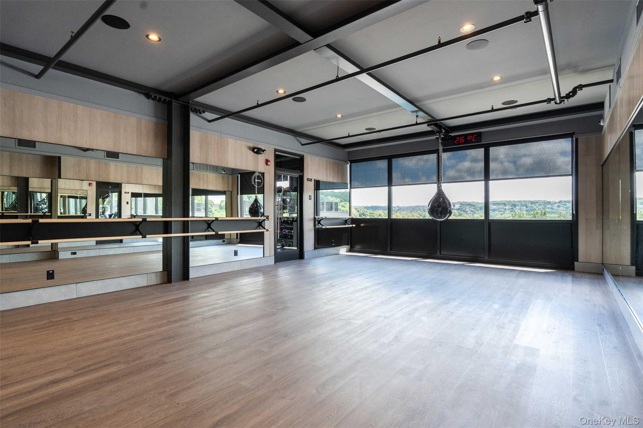 #18 photo, 70 Memorial Plaza, Pleasantville , NY 10570