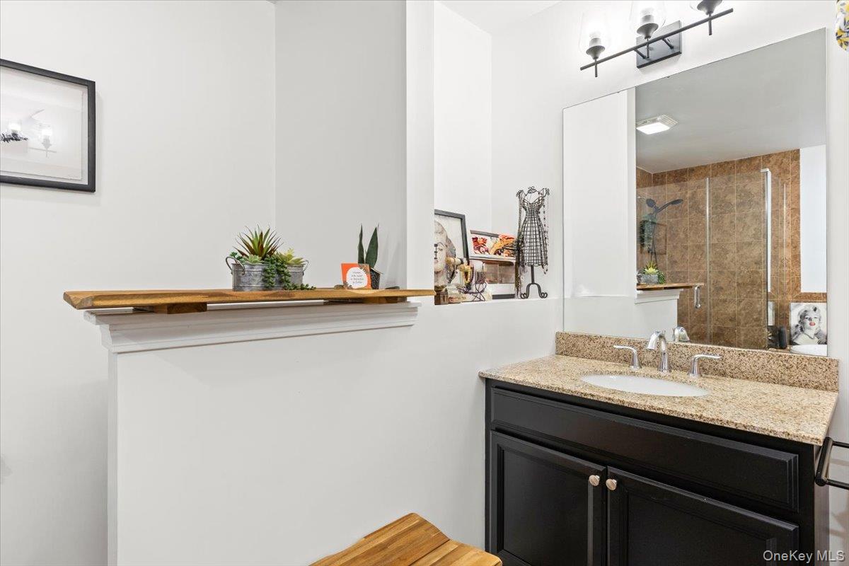 #20 photo, 17 Woodrose Court, Middletown , NY 10940