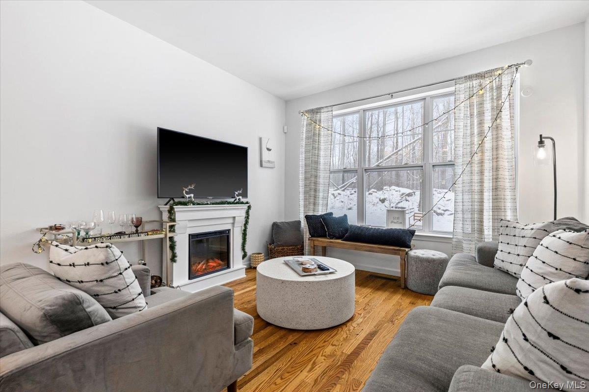 #9 photo, 17 Woodrose Court, Middletown , NY 10940