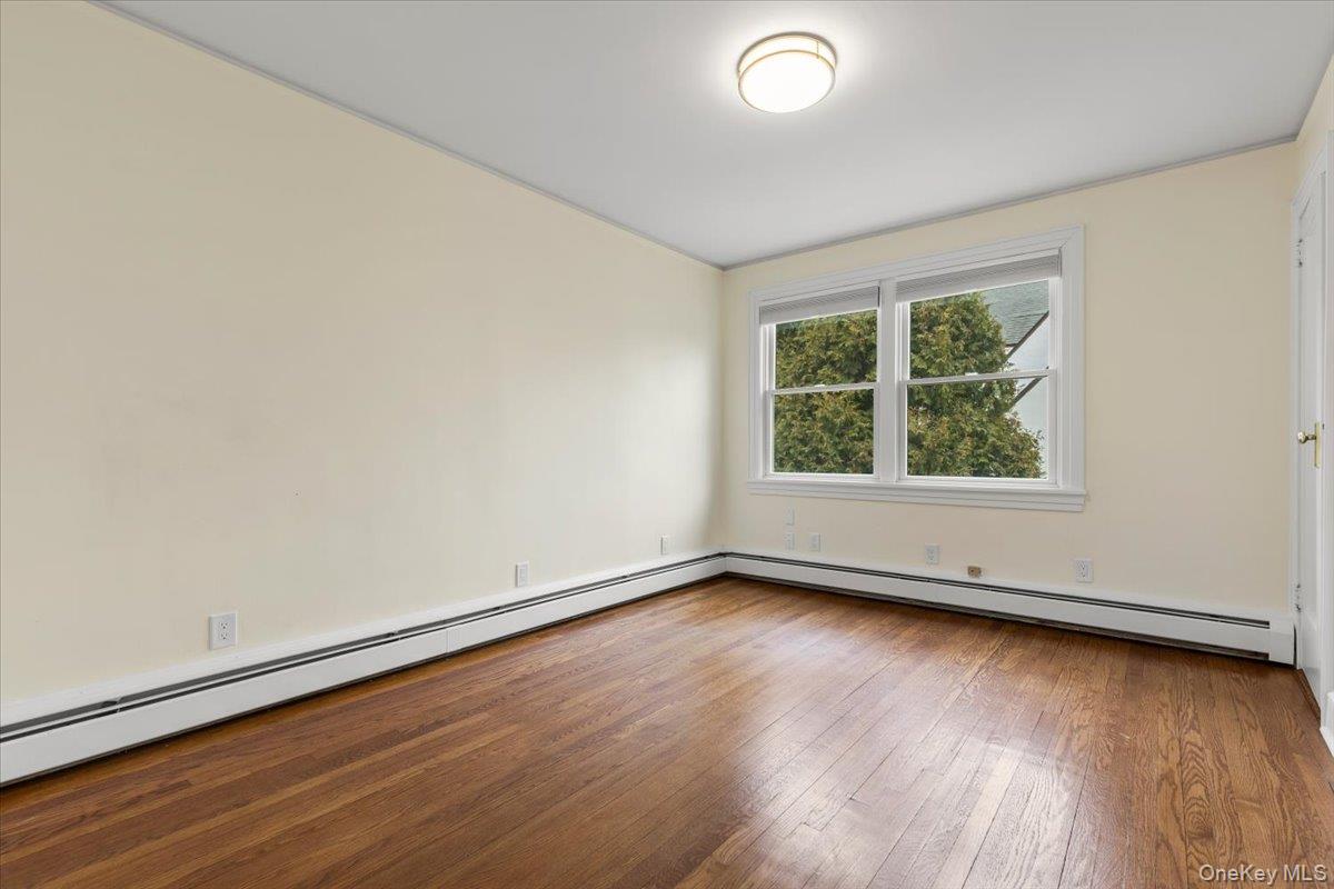 #18 photo, 12 Robin Hill Road, Scarsdale , NY 10583